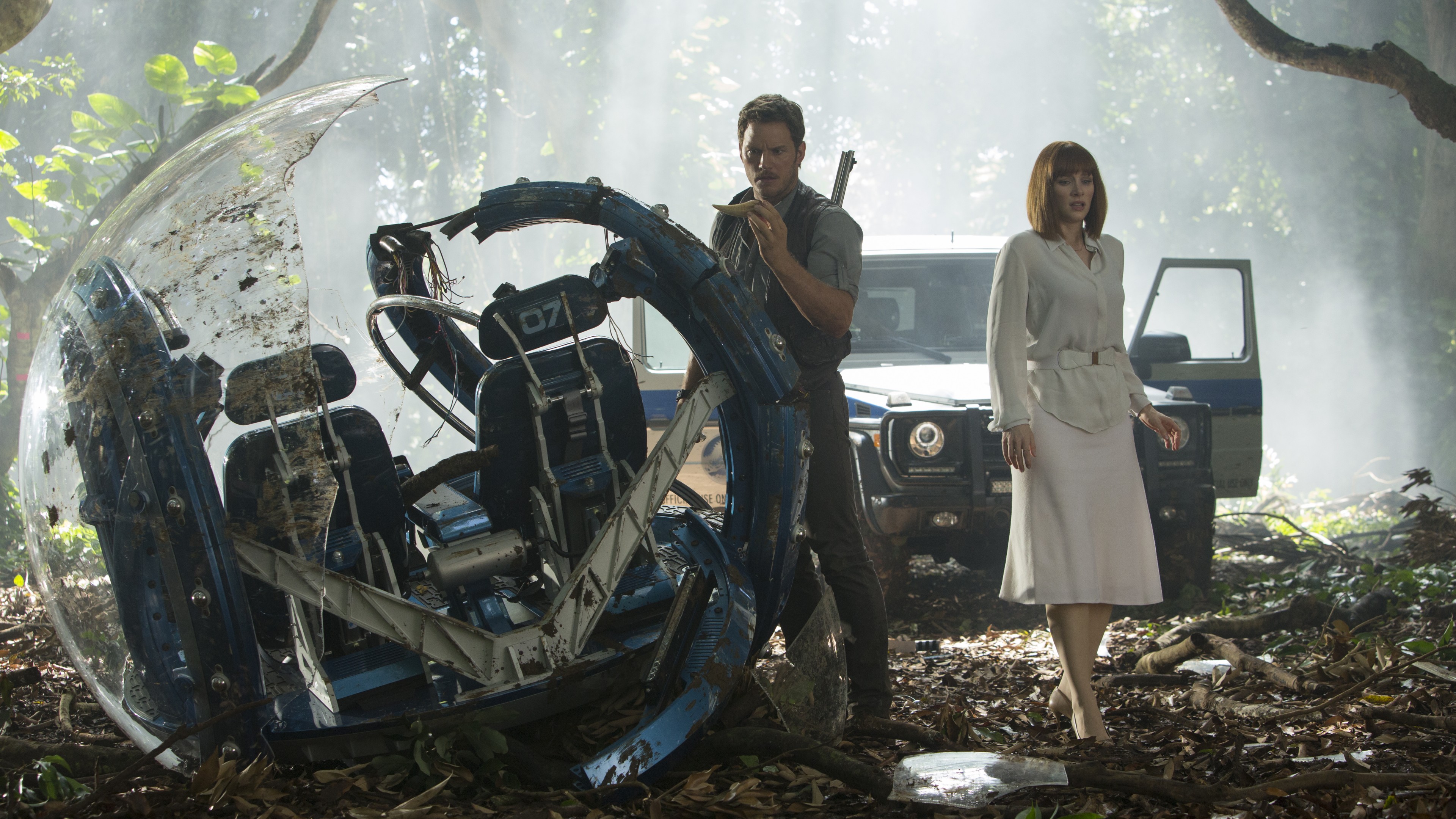 Jurassic World, movie, film, forest, car, Bryce Dallas Howard, Claire, Chris Pratt, Owen, claw, Best Movies of 2015,, HD Wallpaper