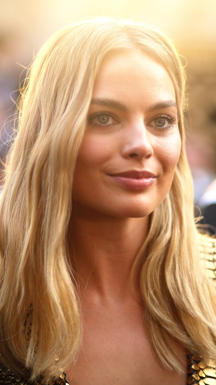 Celebrity Margot Robbie, Australian, Actress, Blonde, Sunny, 750x1334, Phone HD Wallpaper