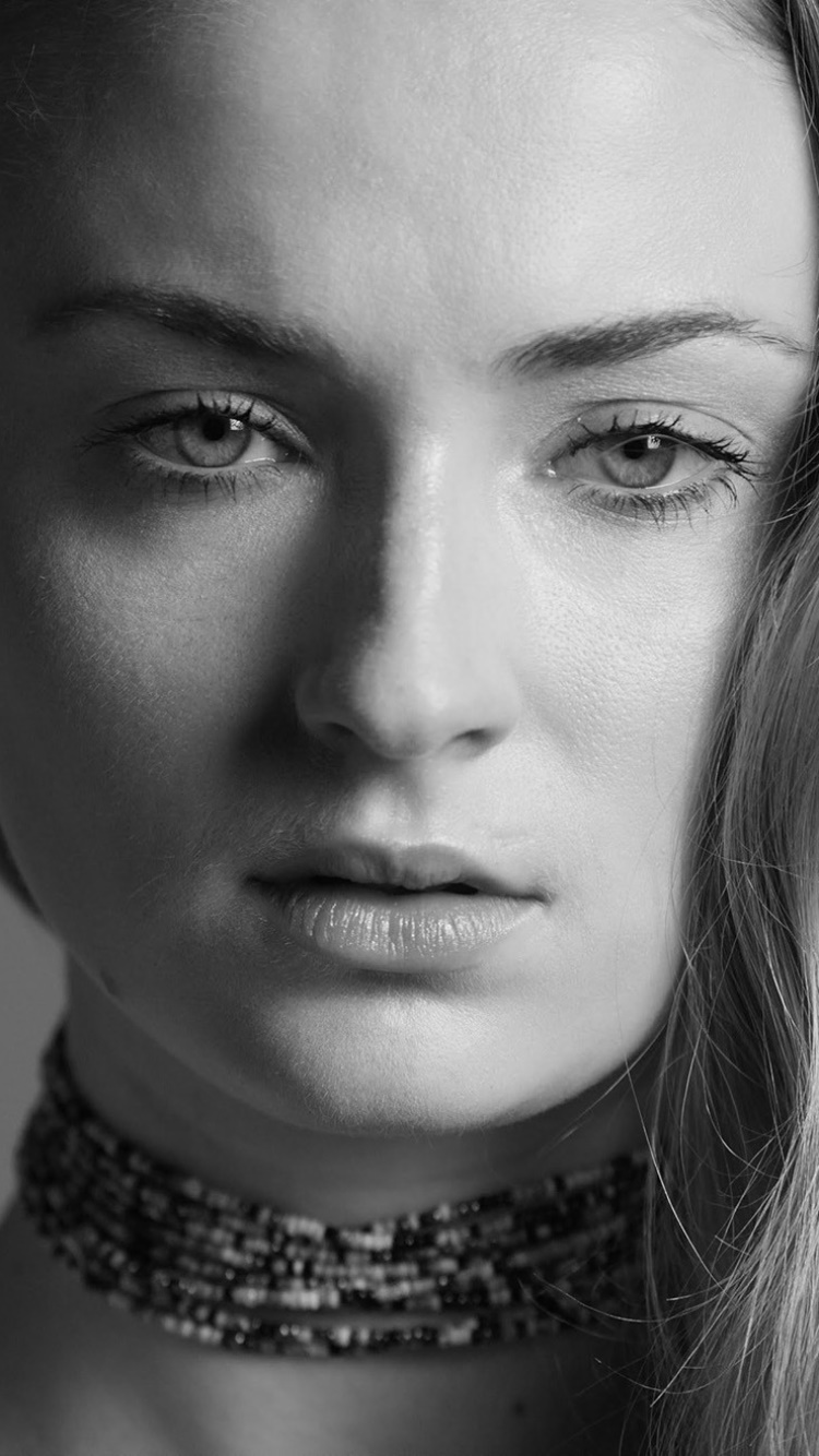 Celebrity Sophie Turner, Face, American, Actress, Black and White, 750x1334, Phone HD Wallpaper