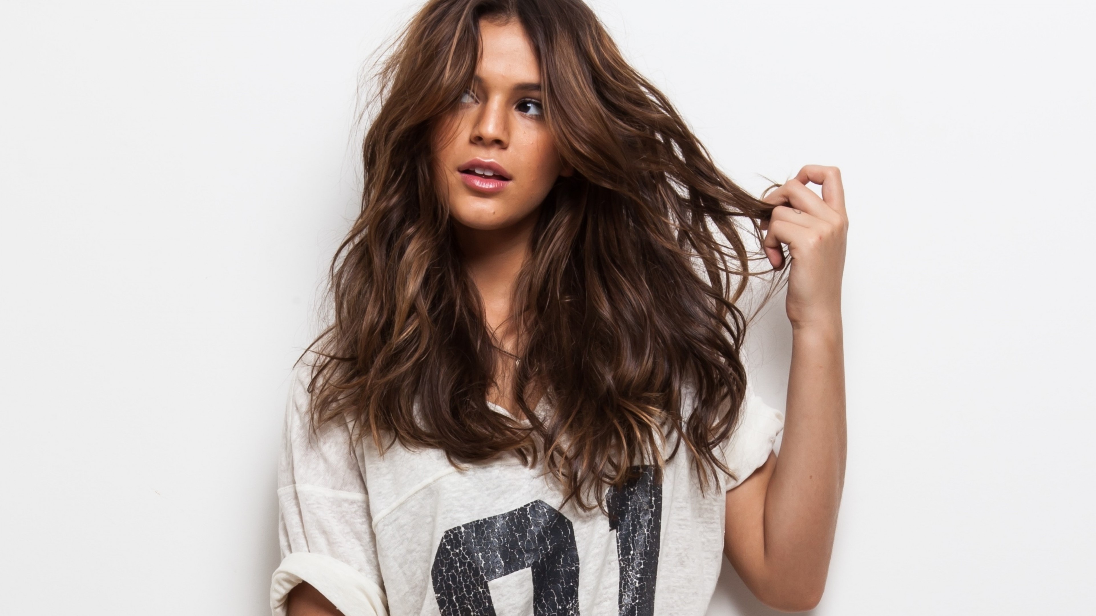Bruna Marquezine, television personality, actress, model, green t-shirt, brunette, HD Wallpaper