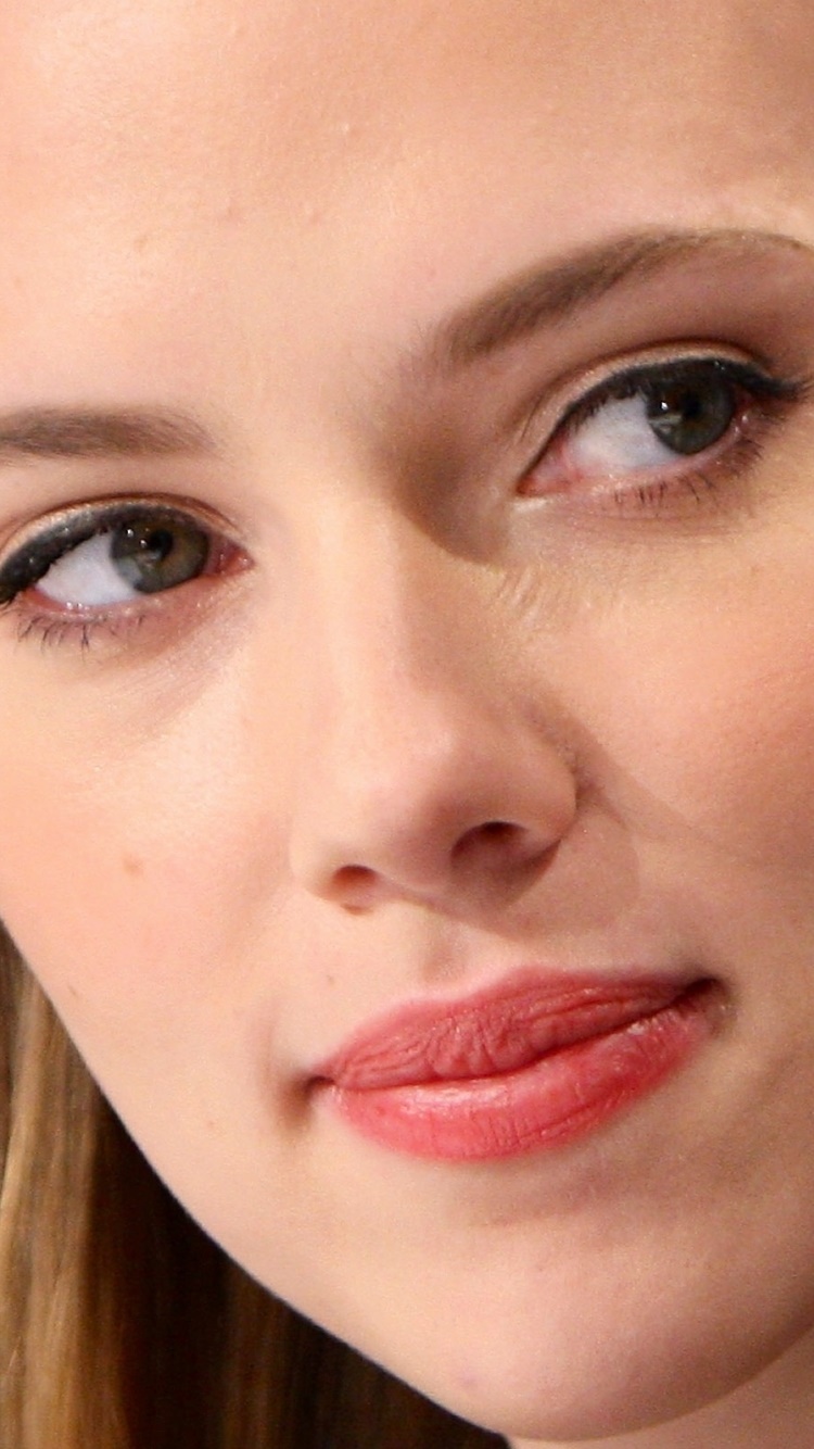 Celebrity Scarlett Johansson, 750x1334, Phone HD Wallpaper