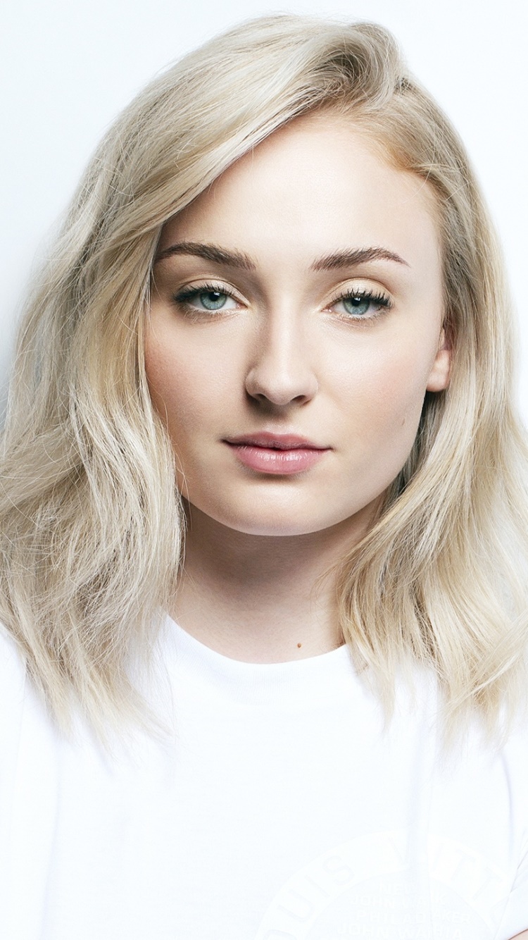 Celebrity Sophie Turner, Actress, Blonde, Blue Eyes, English, 750x1334, Phone HD Wallpaper
