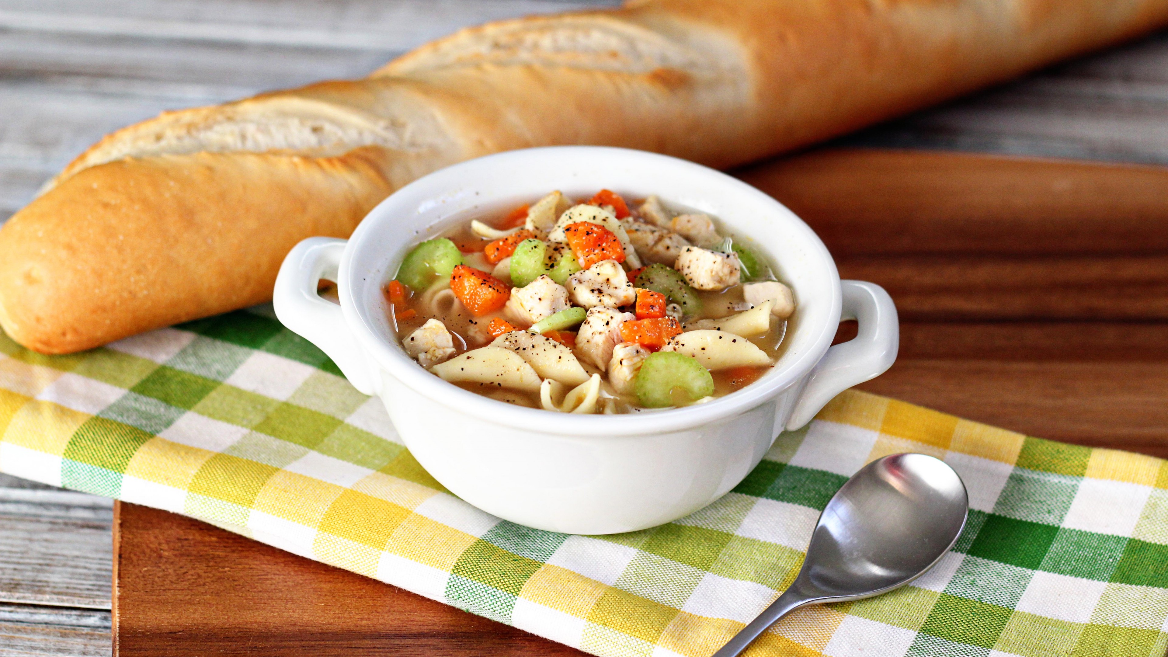 soup, chicken, noodles, carrots, peppers, onion, baguette, HD Wallpaper