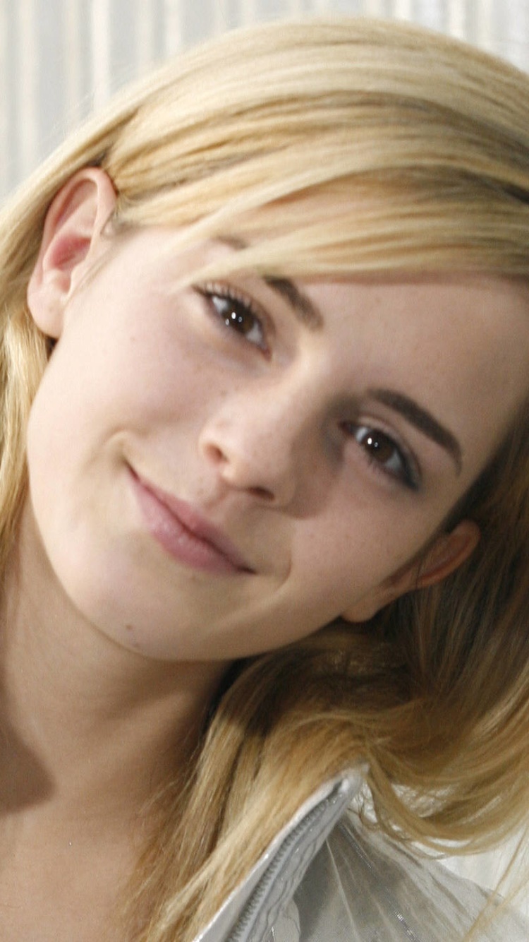 Celebrity Emma Watson, 750x1334, Phone HD Wallpaper