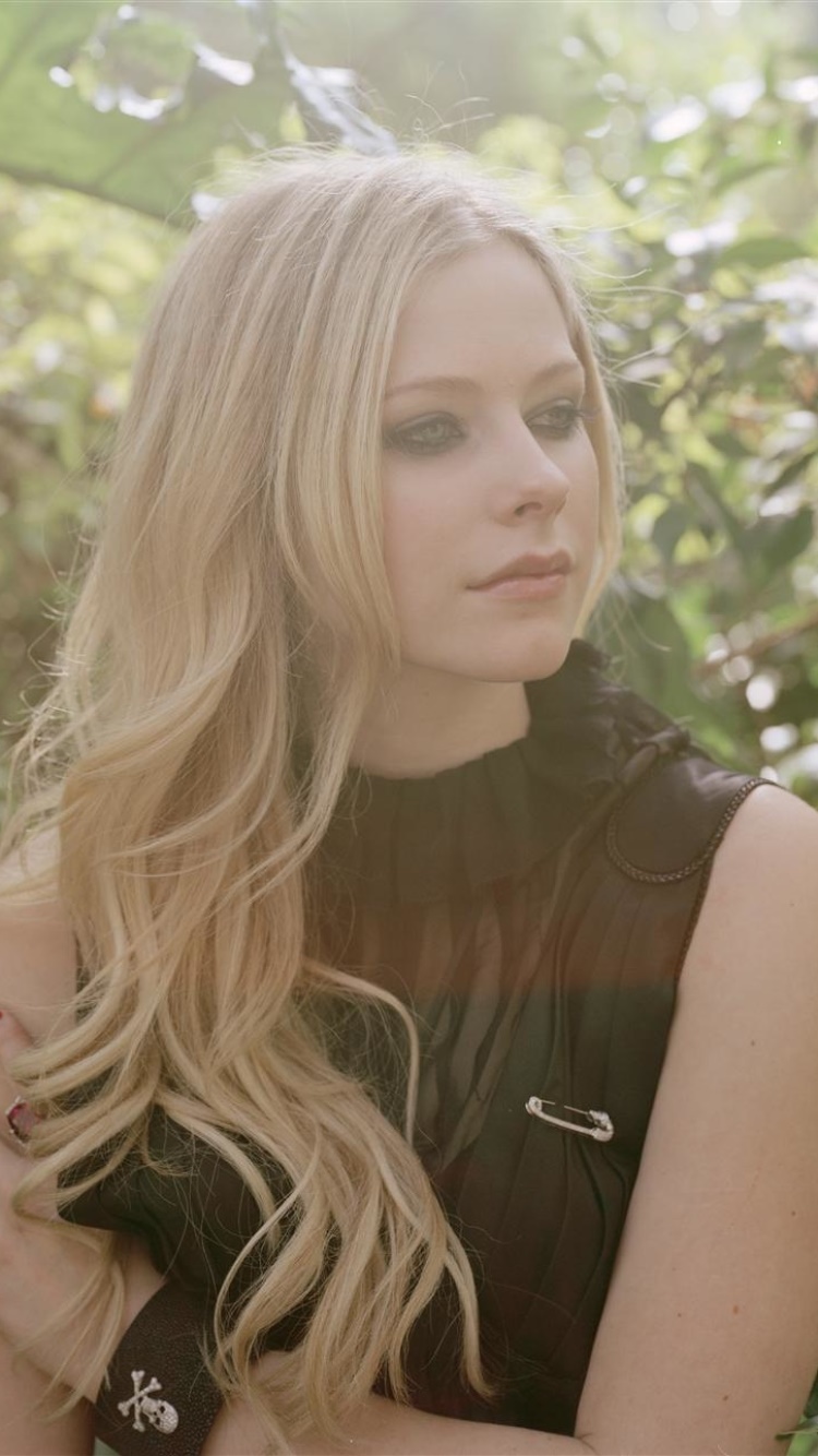 Music Avril Lavigne, 750x1334, Phone HD Wallpaper
