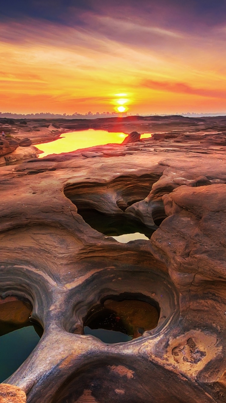 Earth Sunset, 750x1334, Phone HD Wallpaper