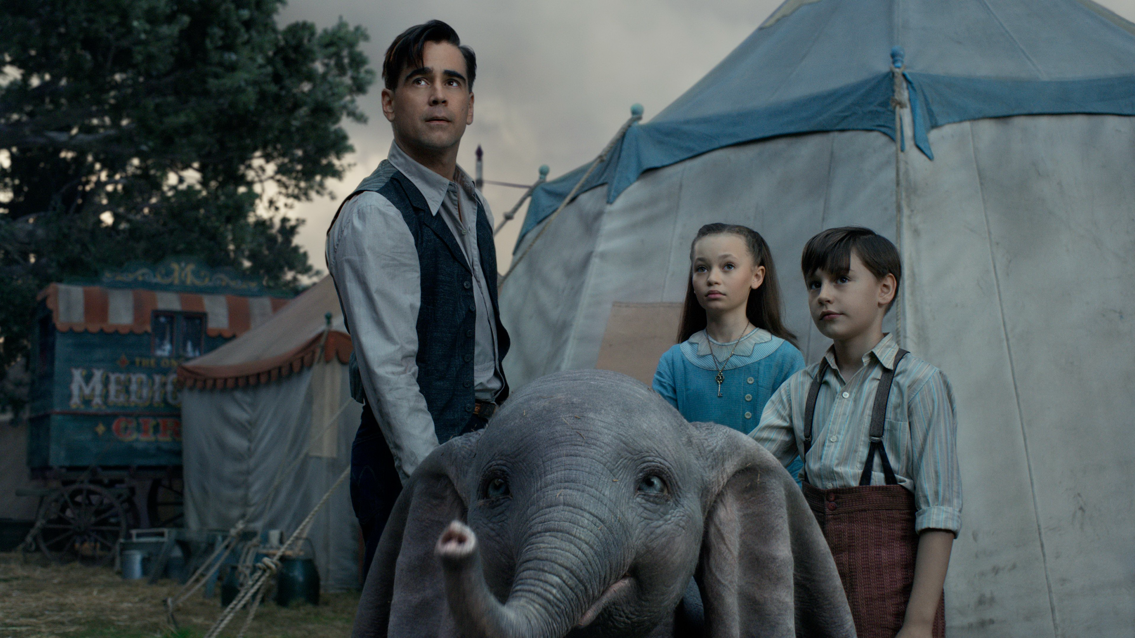 Dumbo, Colin Farrell, Nico Parker, Finley Hobbins, 4K, HD Wallpaper