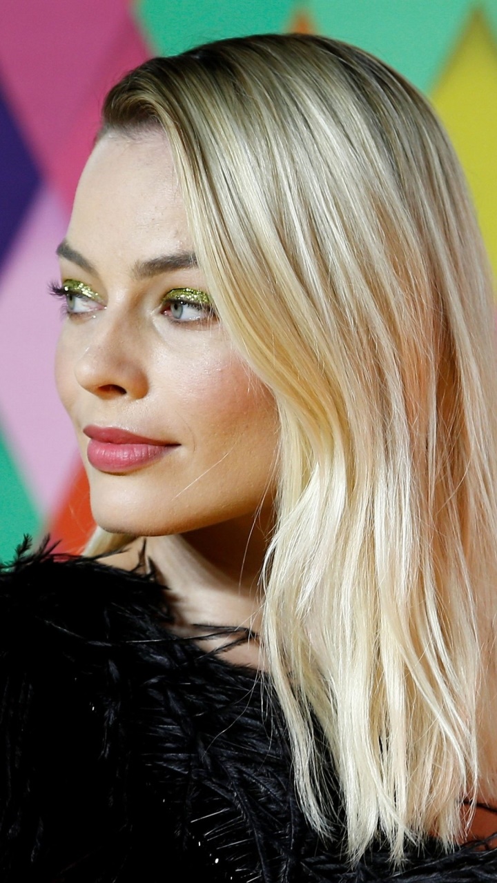 Celebrity Margot Robbie, Australian, Actress, Blonde, Lipstick, 720x1280, Phone HD Wallpaper