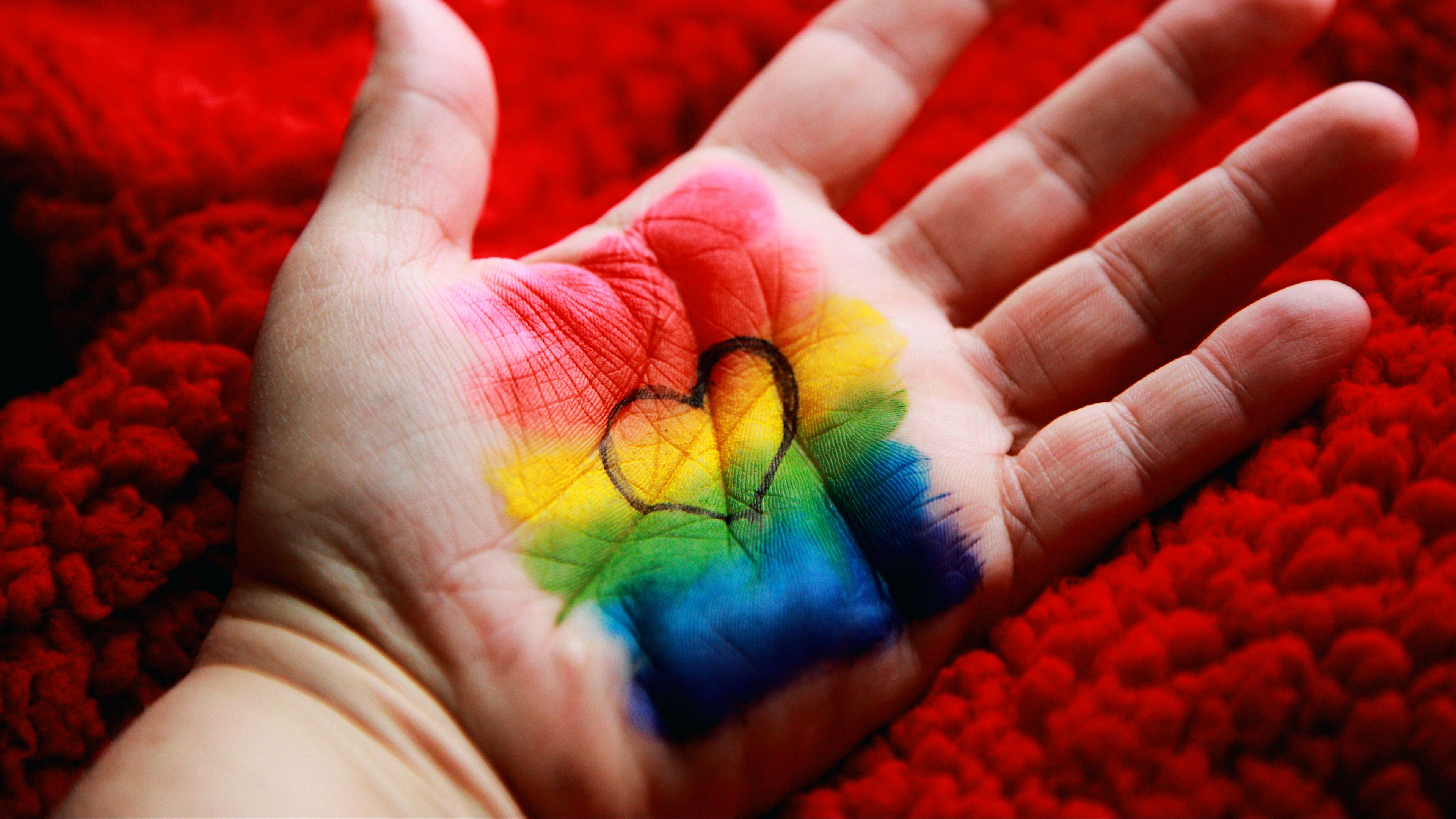 hand, heart, paint, rainbow, colorful, 4k, HD Wallpaper