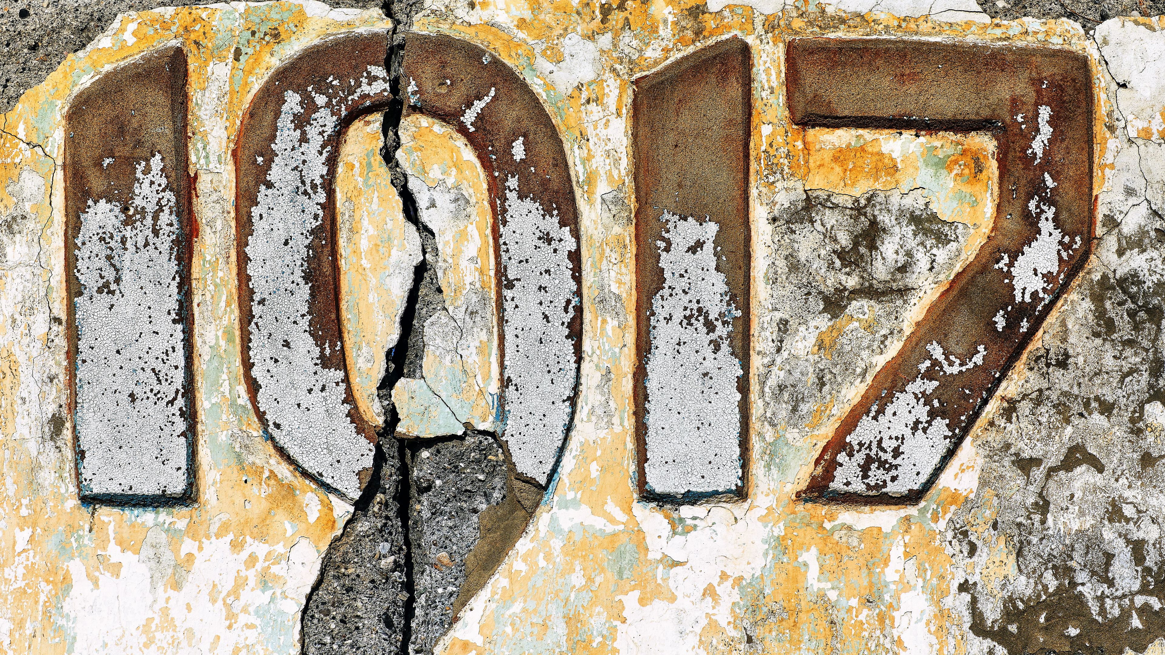 number, inscription number, wall, texture, words, 4k, HD Wallpaper
