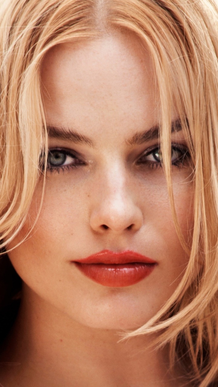 Celebrity Margot Robbie, Face, Lipstick, Australian, Blonde, Actress, 720x1280, Phone HD Wallpaper