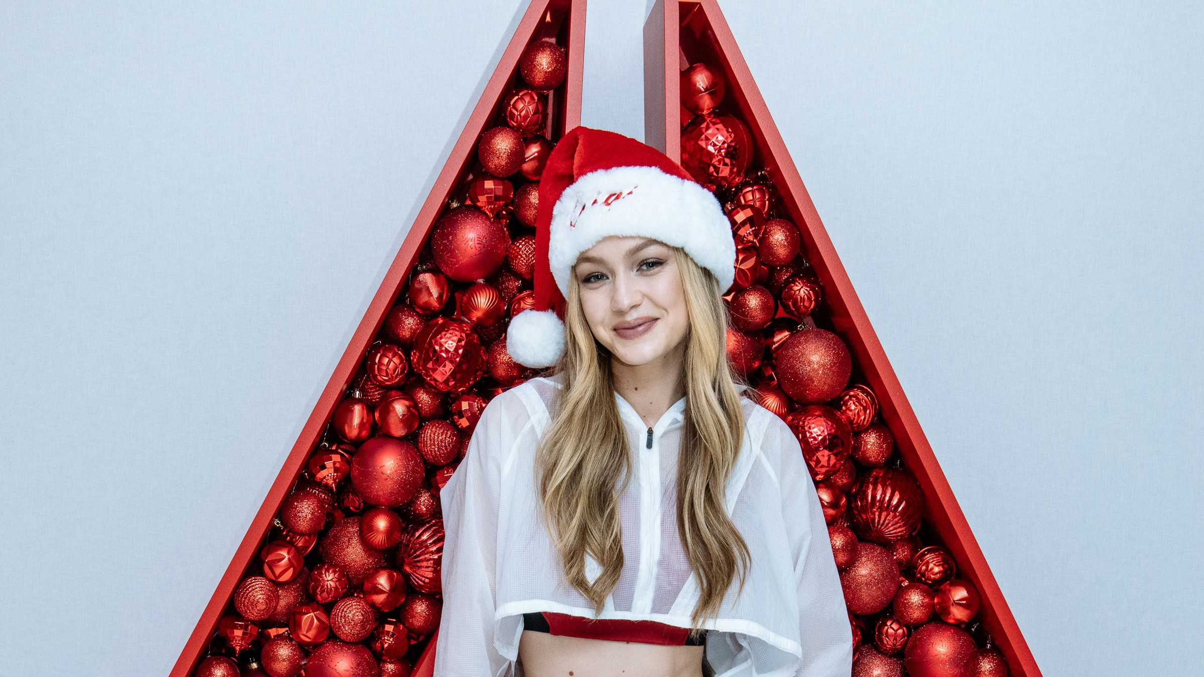 gigi hadid, celebrities, girls, model, hd, christmas, HD Wallpaper