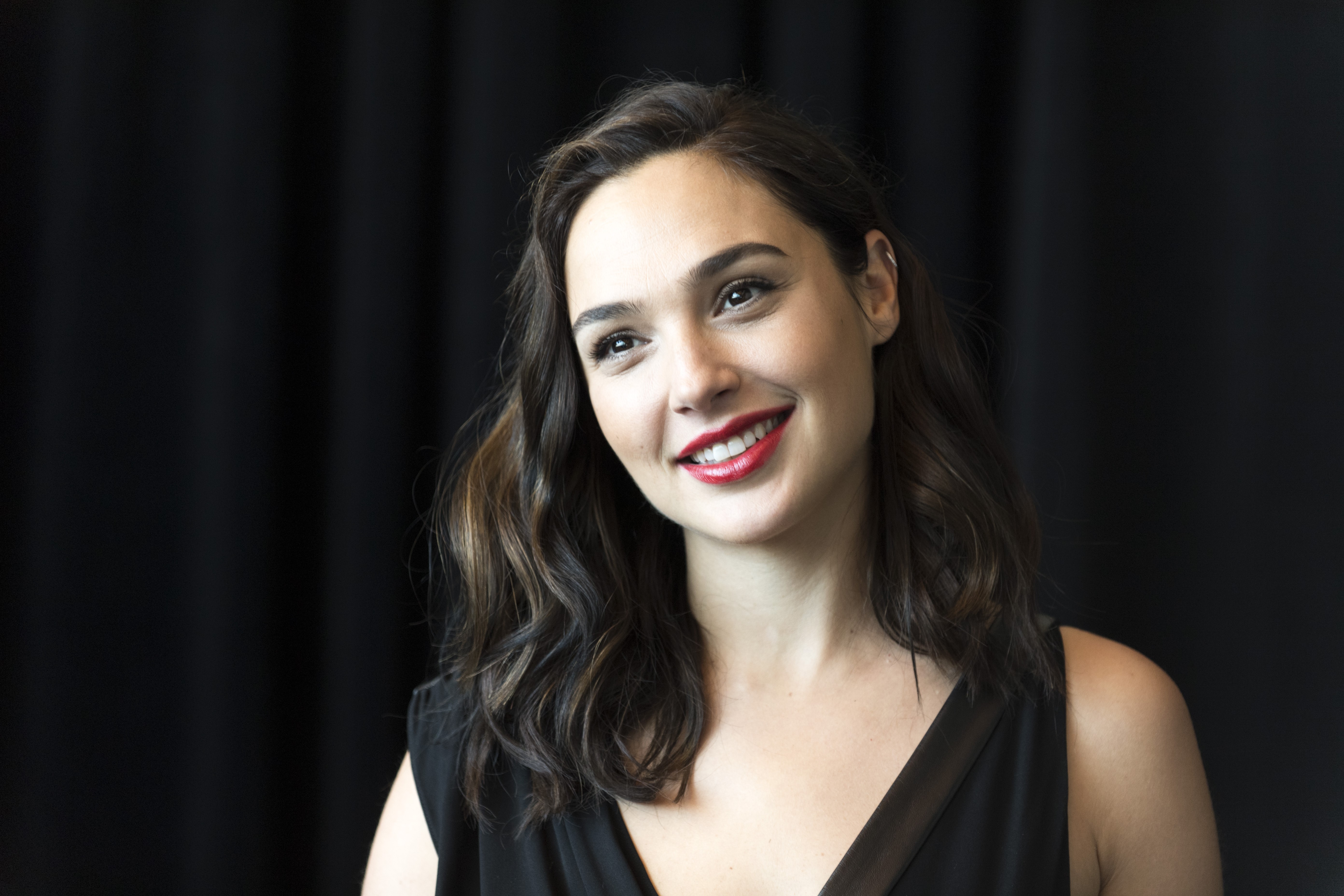 gal gadot, celebrities, girls, 4k, 5k, smile, HD Wallpaper