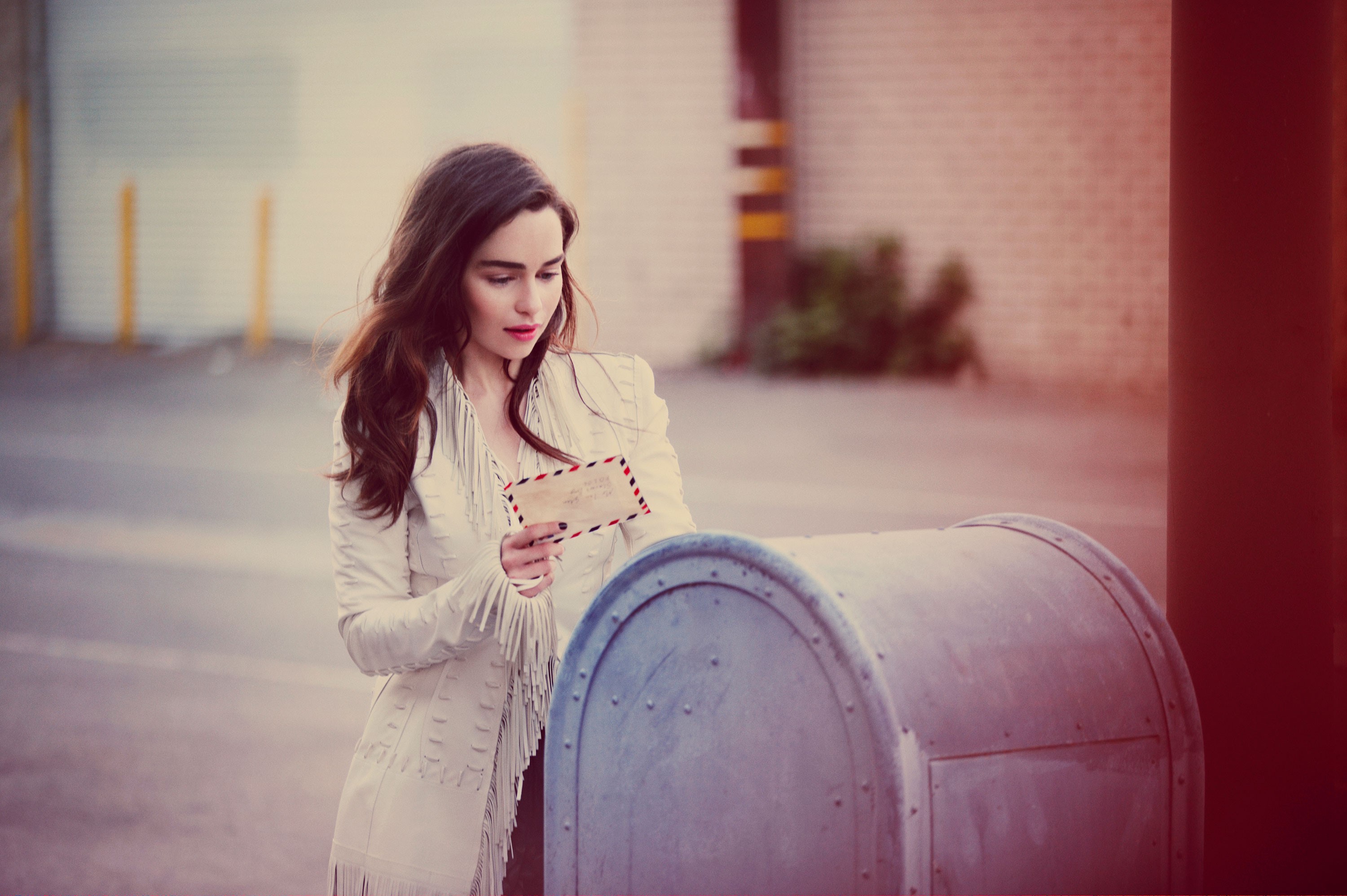 emilia clarke, celebrities, girls, hd, HD Wallpaper