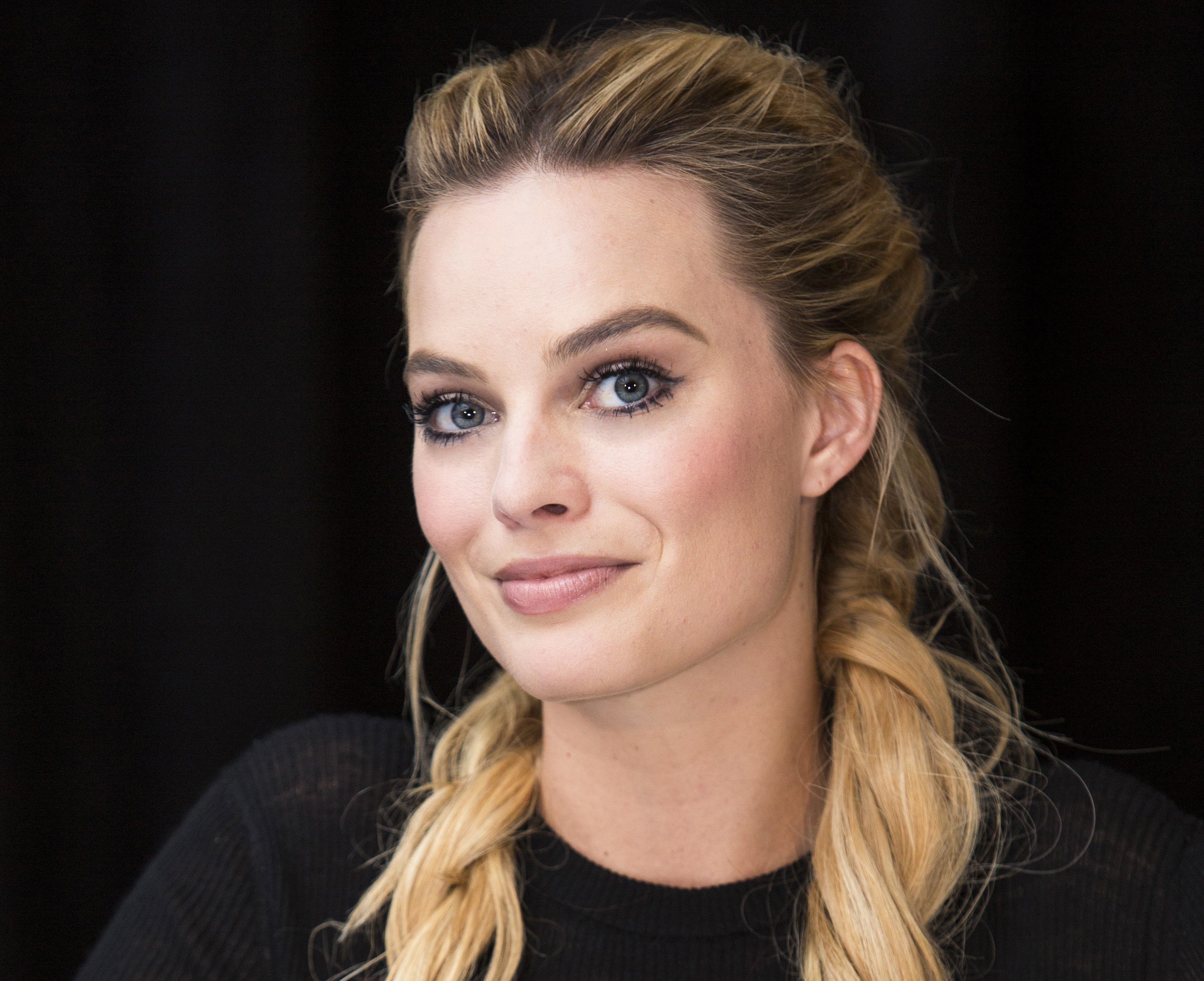 margot robbie, eyes, celebrities, girls, HD Wallpaper