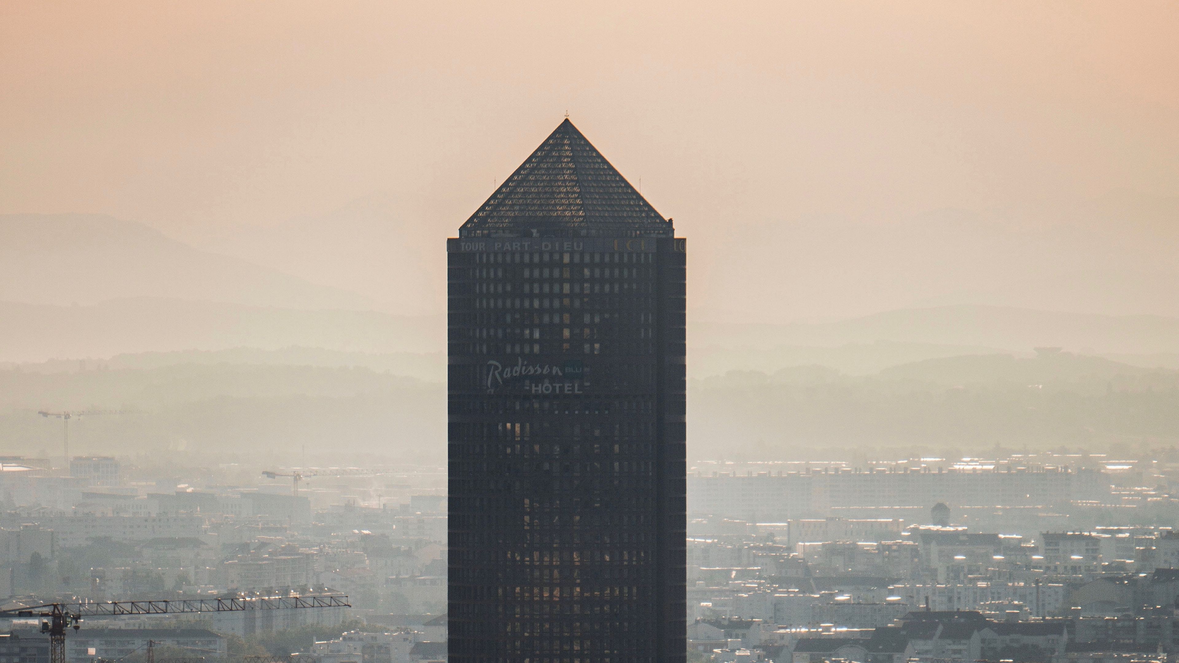building, skyscraper, city, architecture, fog, 4k, HD Wallpaper