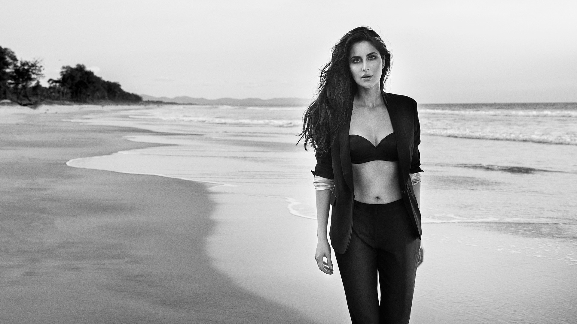 katrina kaif, indian celebrities, girls, desi girls, monochrome, black and white, HD Wallpaper