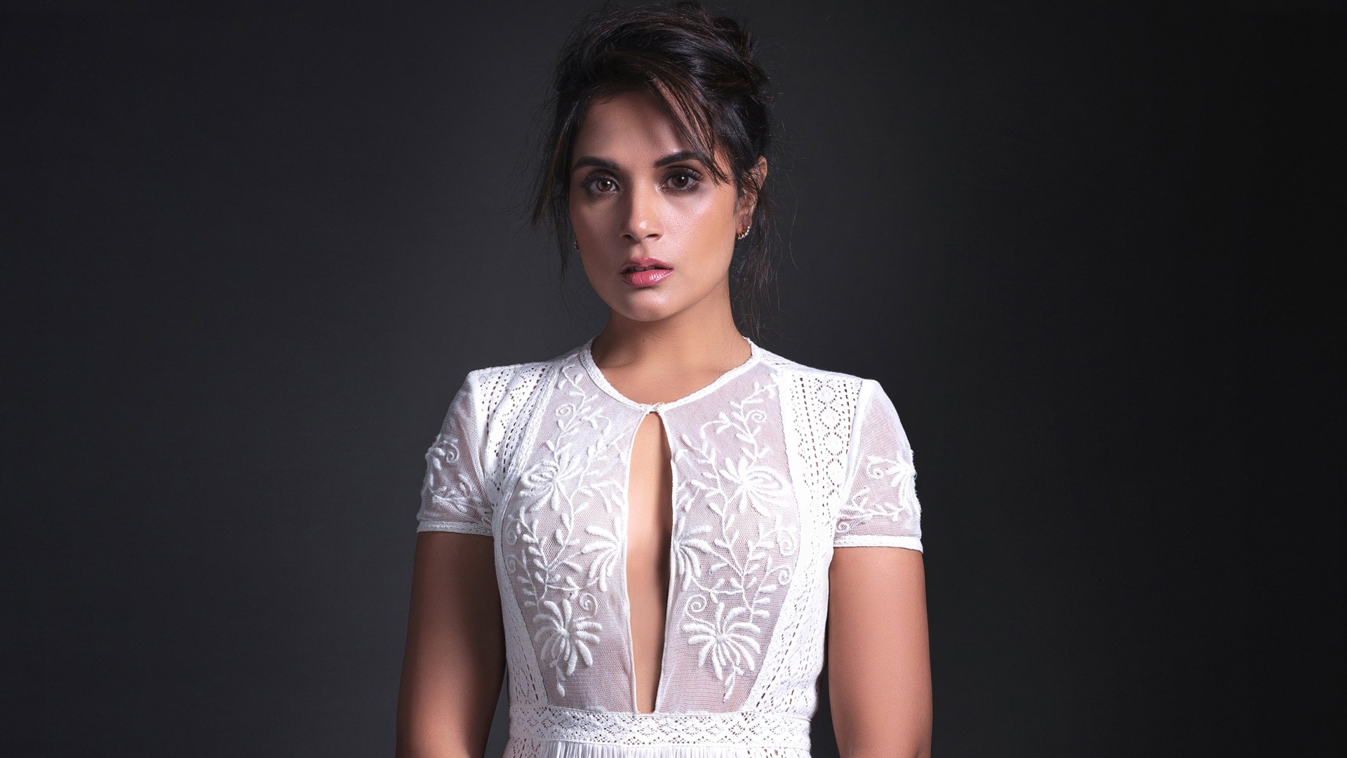 richa chadda, indian celebrities, girls, desi girls, HD Wallpaper