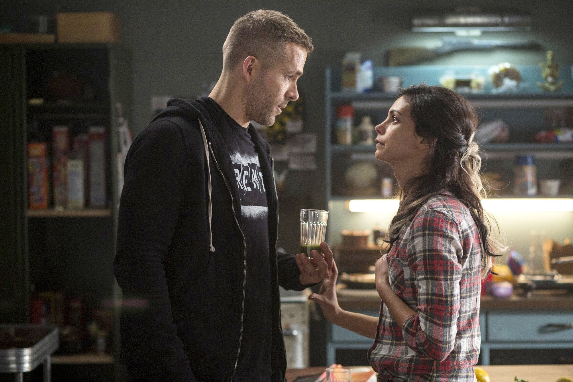 morena baccarin, ryan renolds, deadpool, movies, 2016 movies, HD Wallpaper