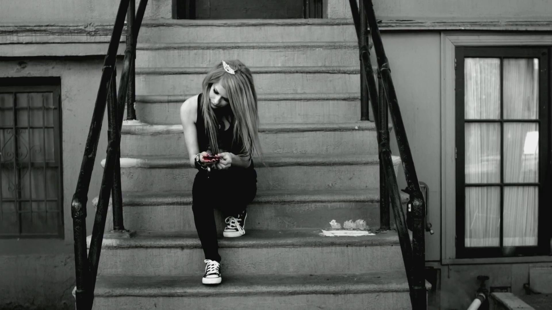 avril lavinge, singer, music, girls, sad, HD Wallpaper