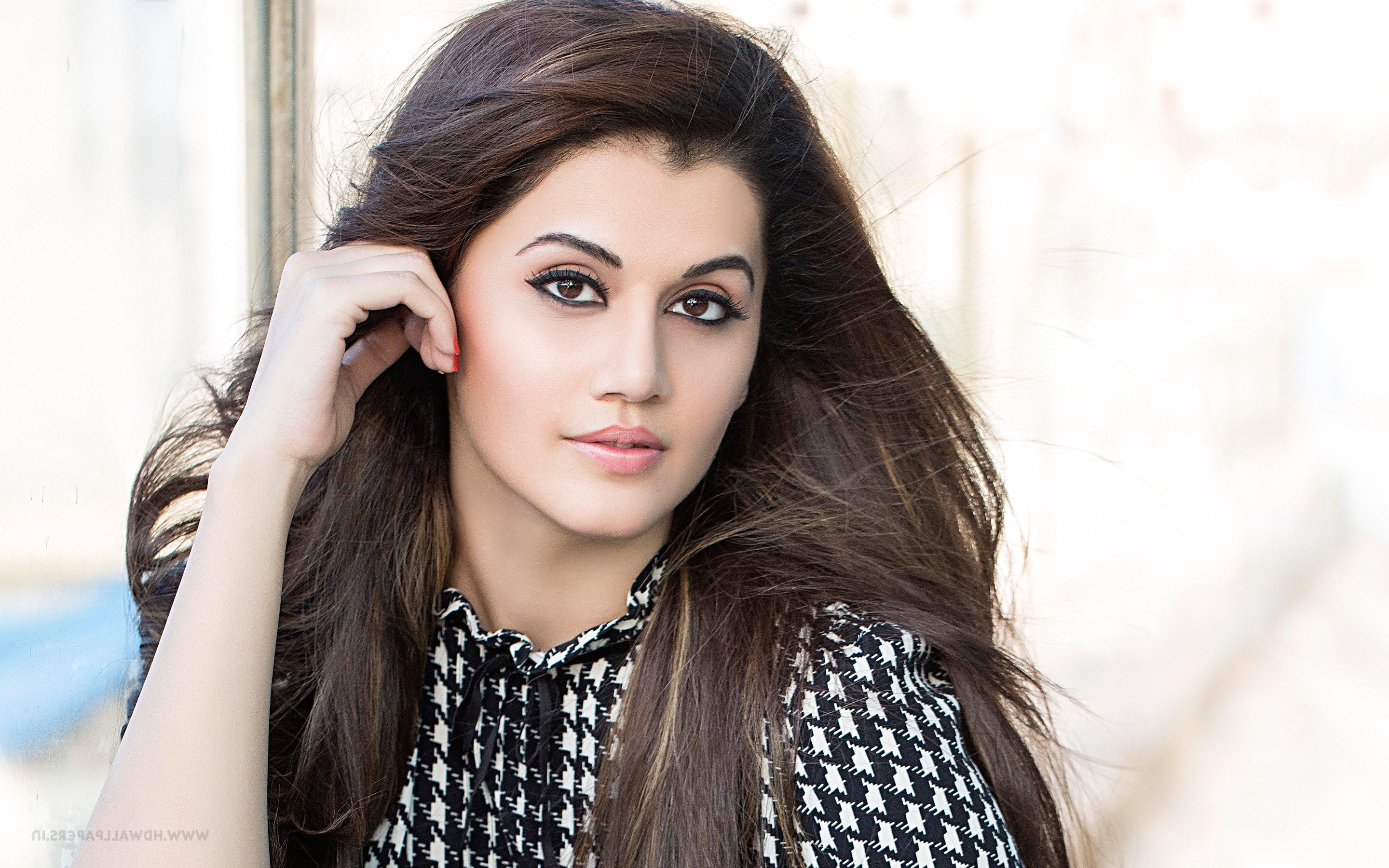 taapsee, indian celebrities, girls, desi girls, HD Wallpaper