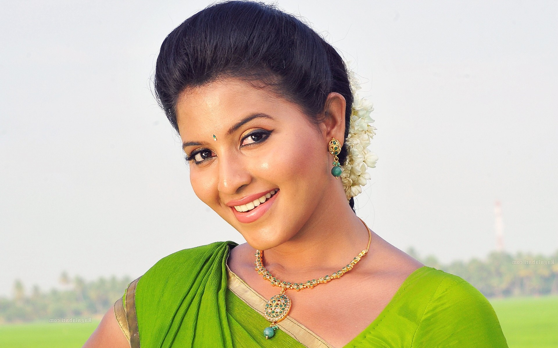 anjali, indian celebrities, girls, desi girls, HD Wallpaper