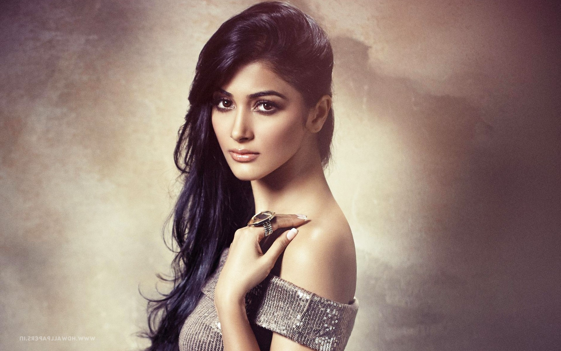 pooja hedge, indian celebrities, girls, desi girls, HD Wallpaper