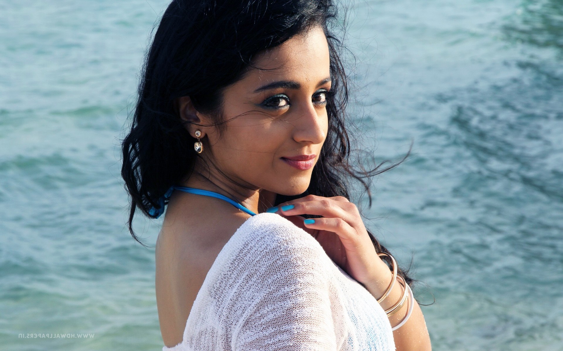 trisha, indian celebrities, girls, desi girls, HD Wallpaper