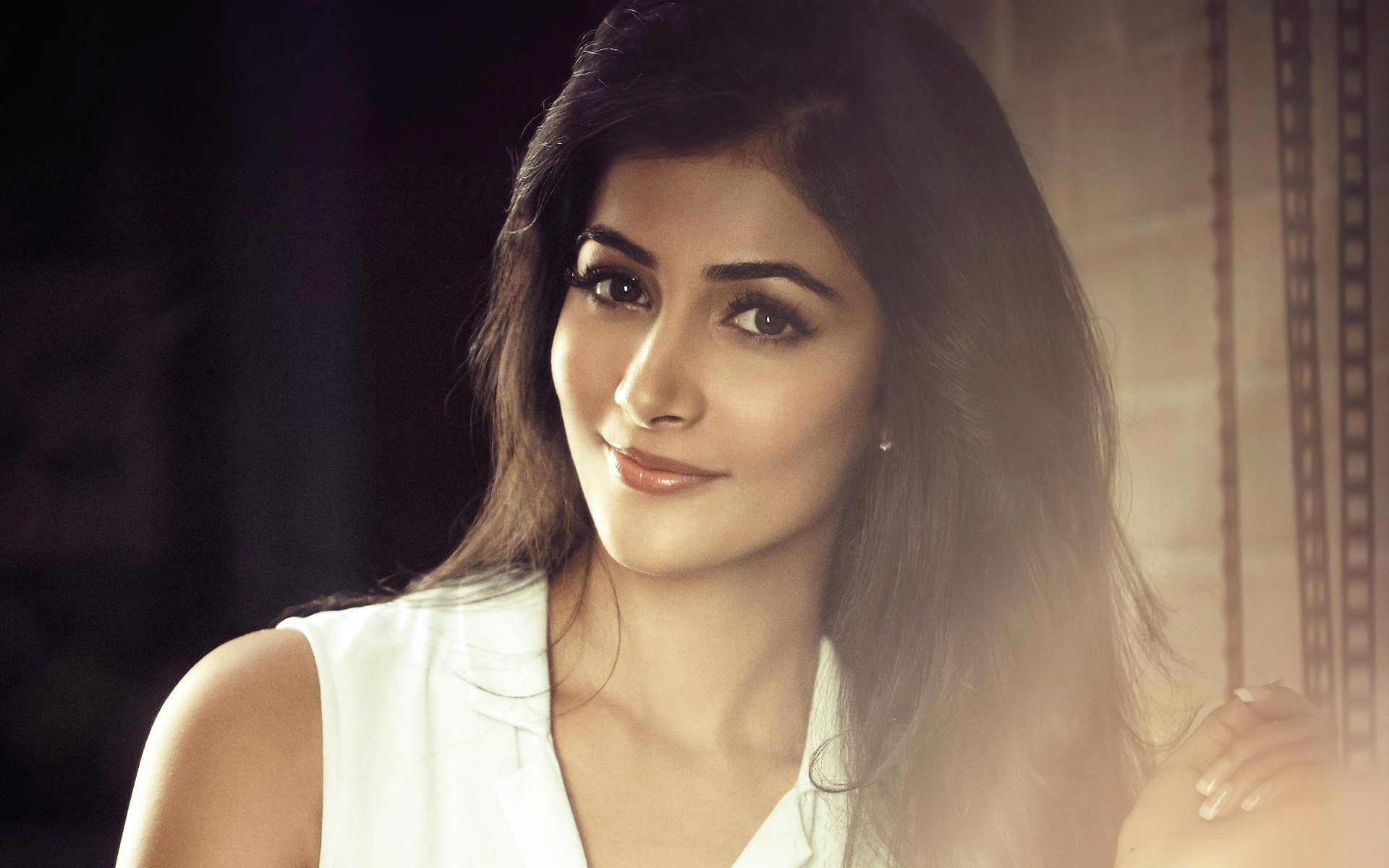 pooja hedge, indian celebrities, girls, desi girls, HD Wallpaper