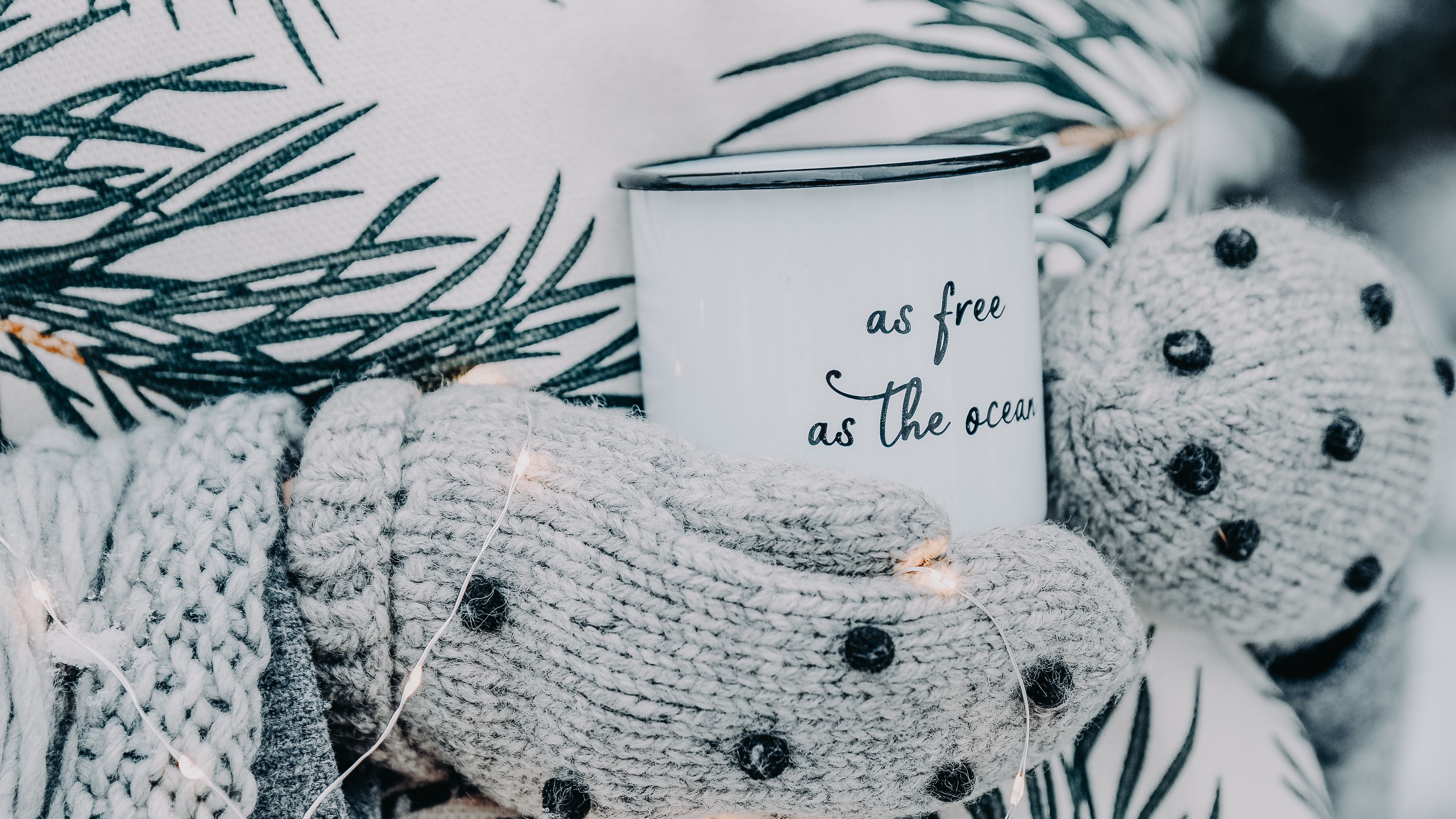 mug, inscription, white, mittens, garland, 4k, HD Wallpaper