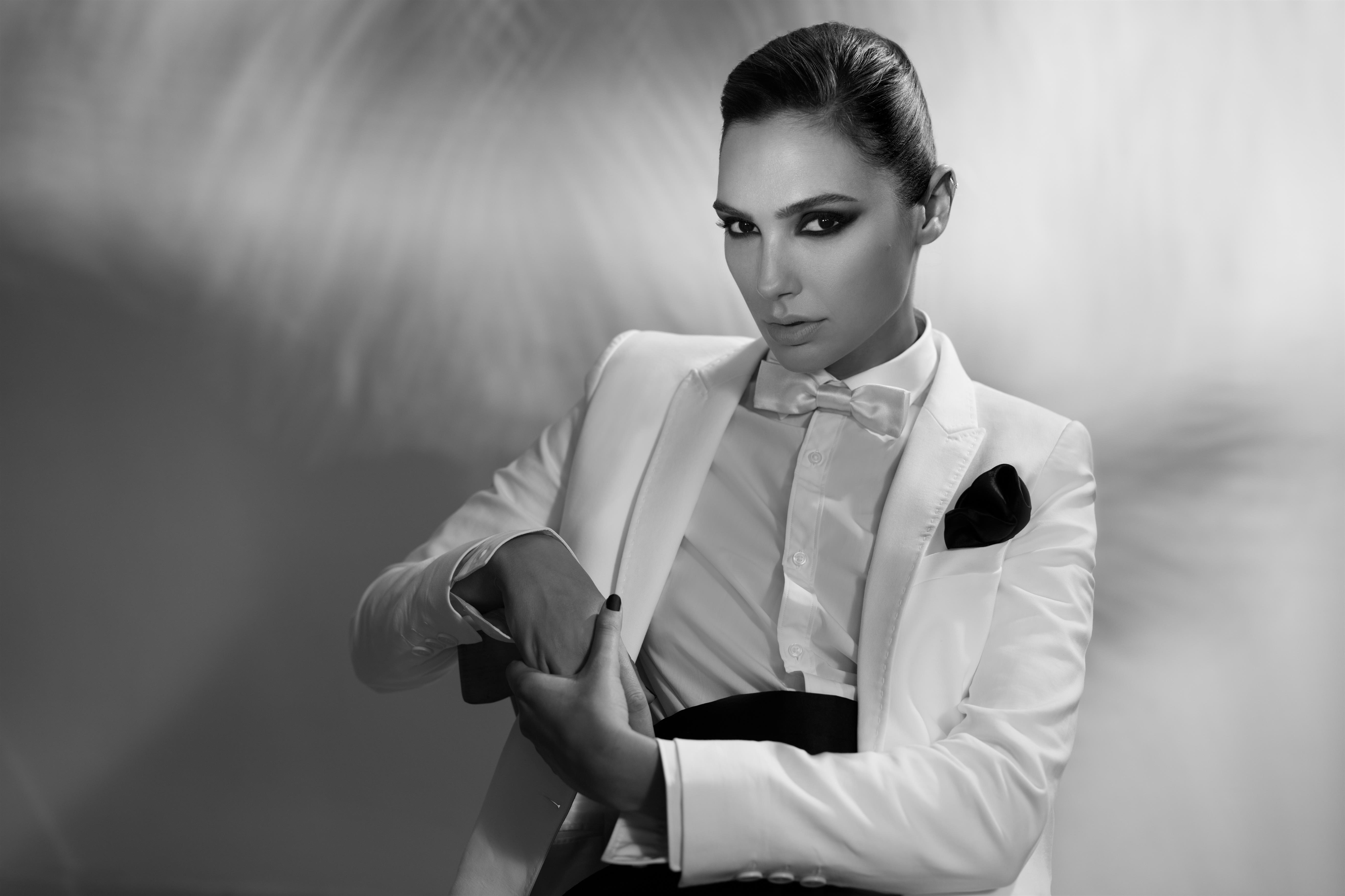 gal gadot, celebrities, girls, hd, 4k, 5k, monochrome, black and white, HD Wallpaper