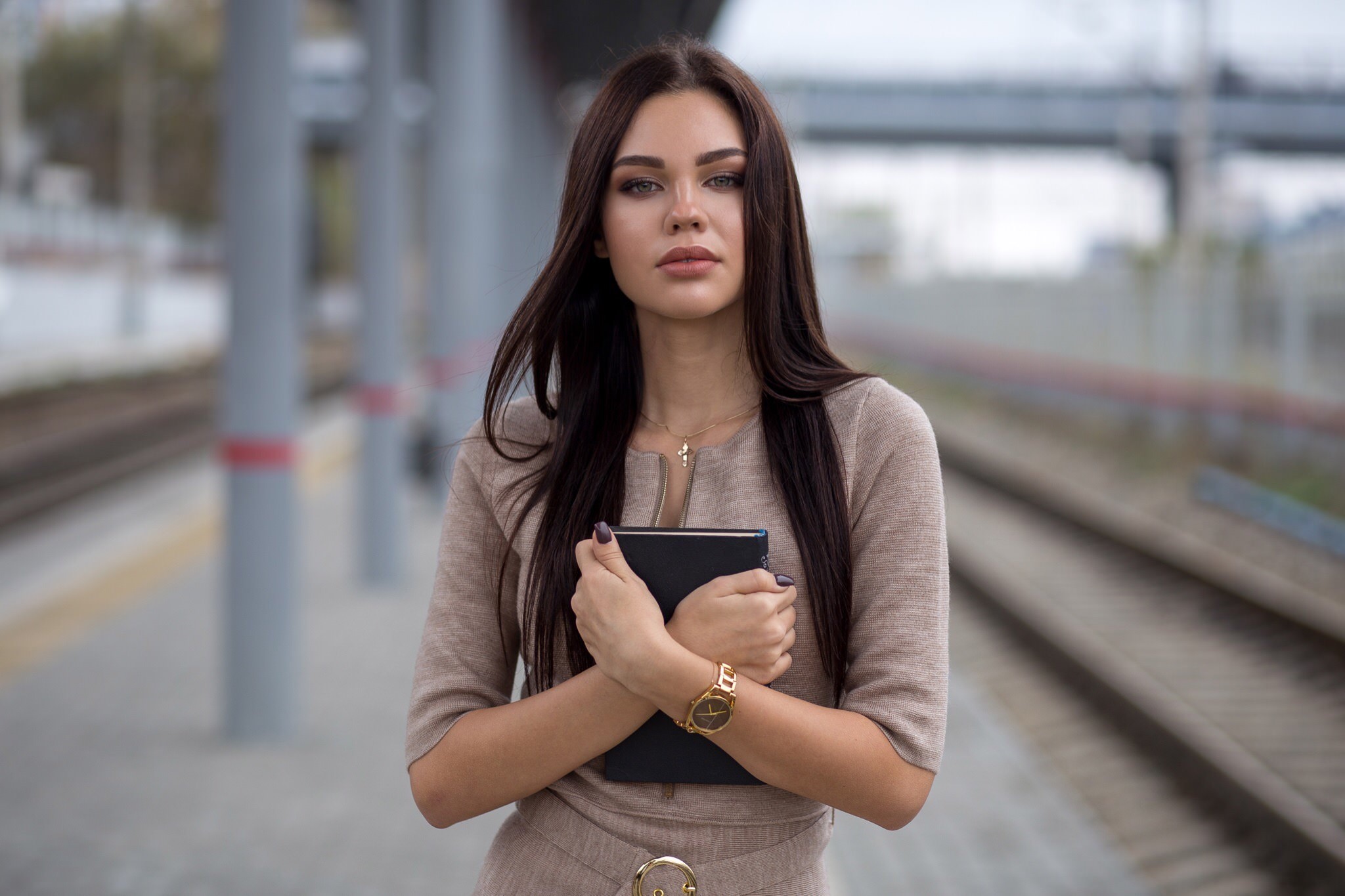 violetta milovanova, girls, model, hd, book, HD Wallpaper