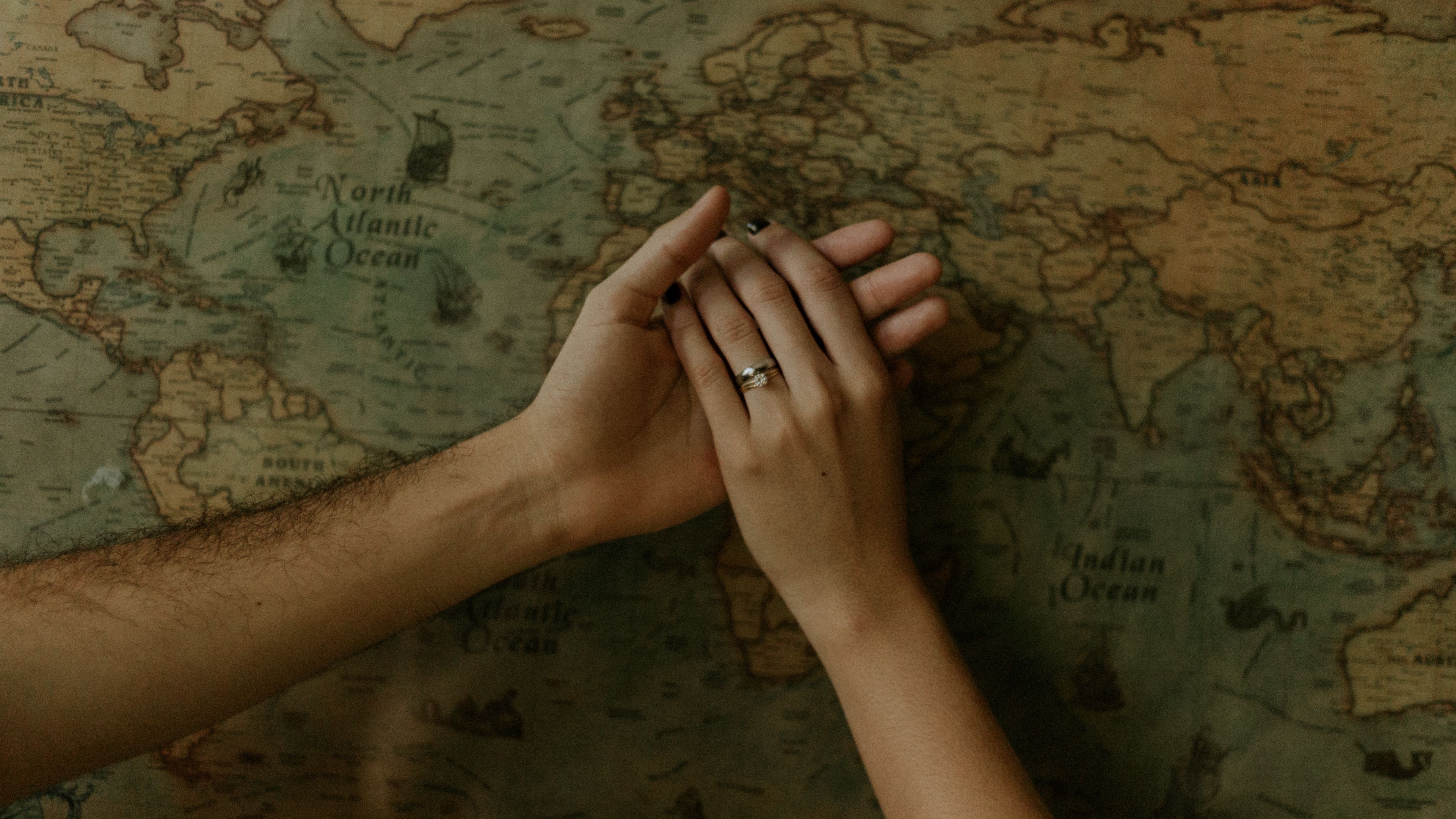 hands, touch, tenderness, map, romance, 4k, HD Wallpaper