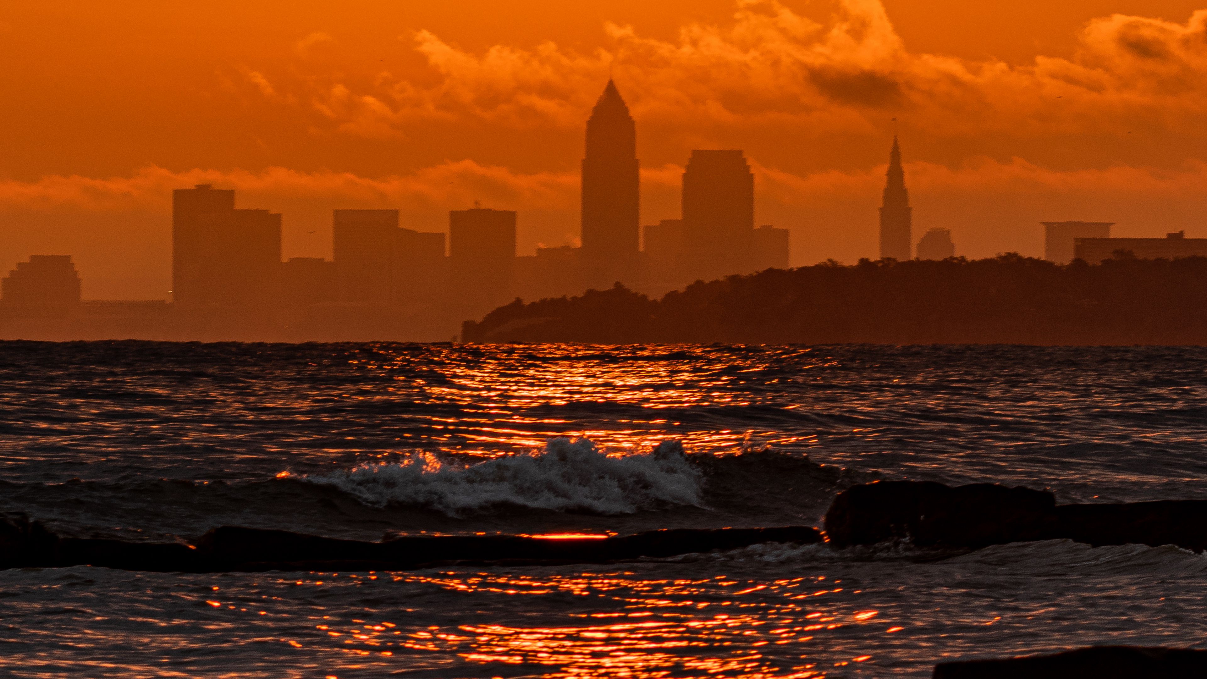 sunset, sea, city, dark, waves, horizon, 4k, HD Wallpaper
