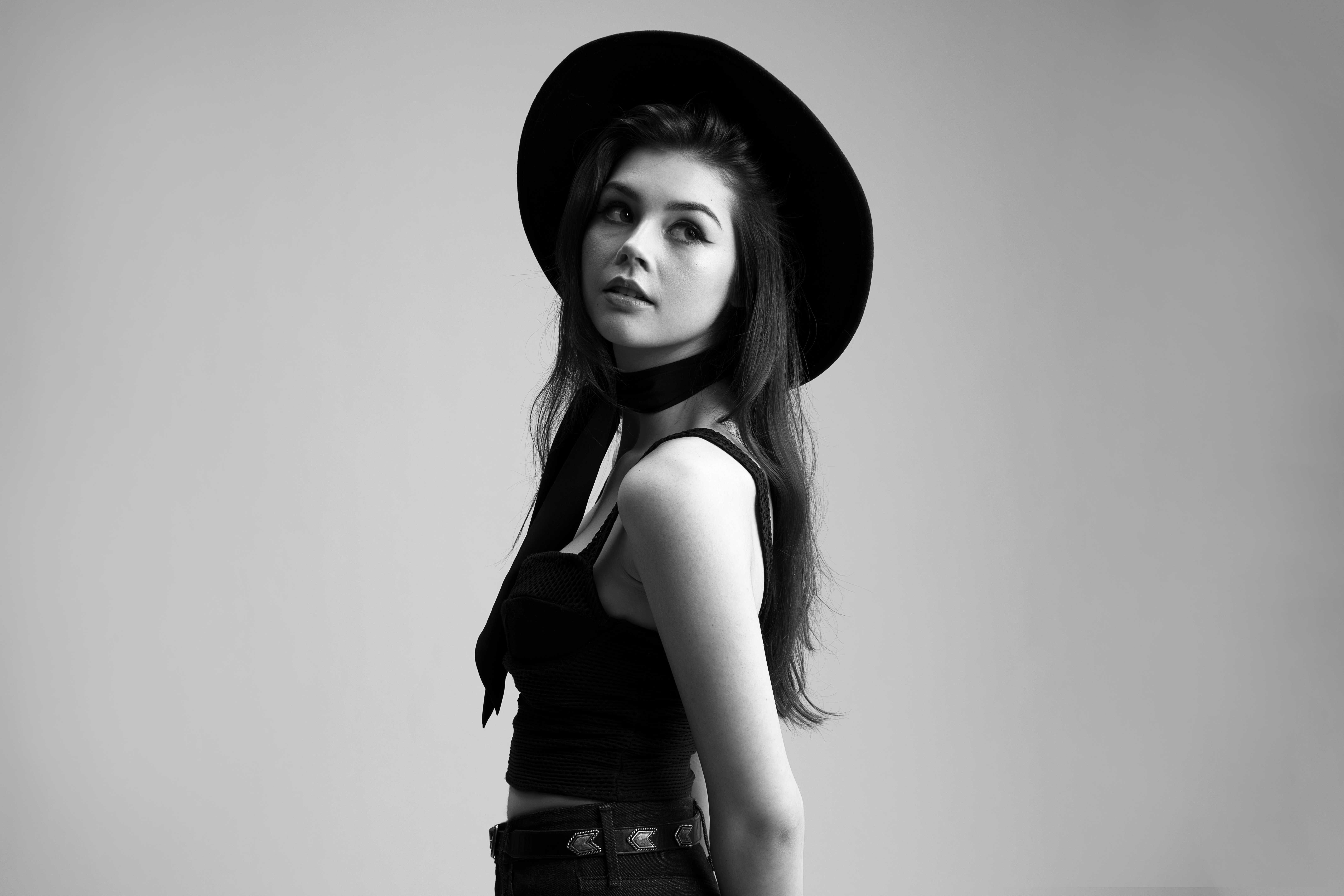 elise trouw, music, girls, hd, monochrome, black and white, 4k, 5k, HD Wallpaper