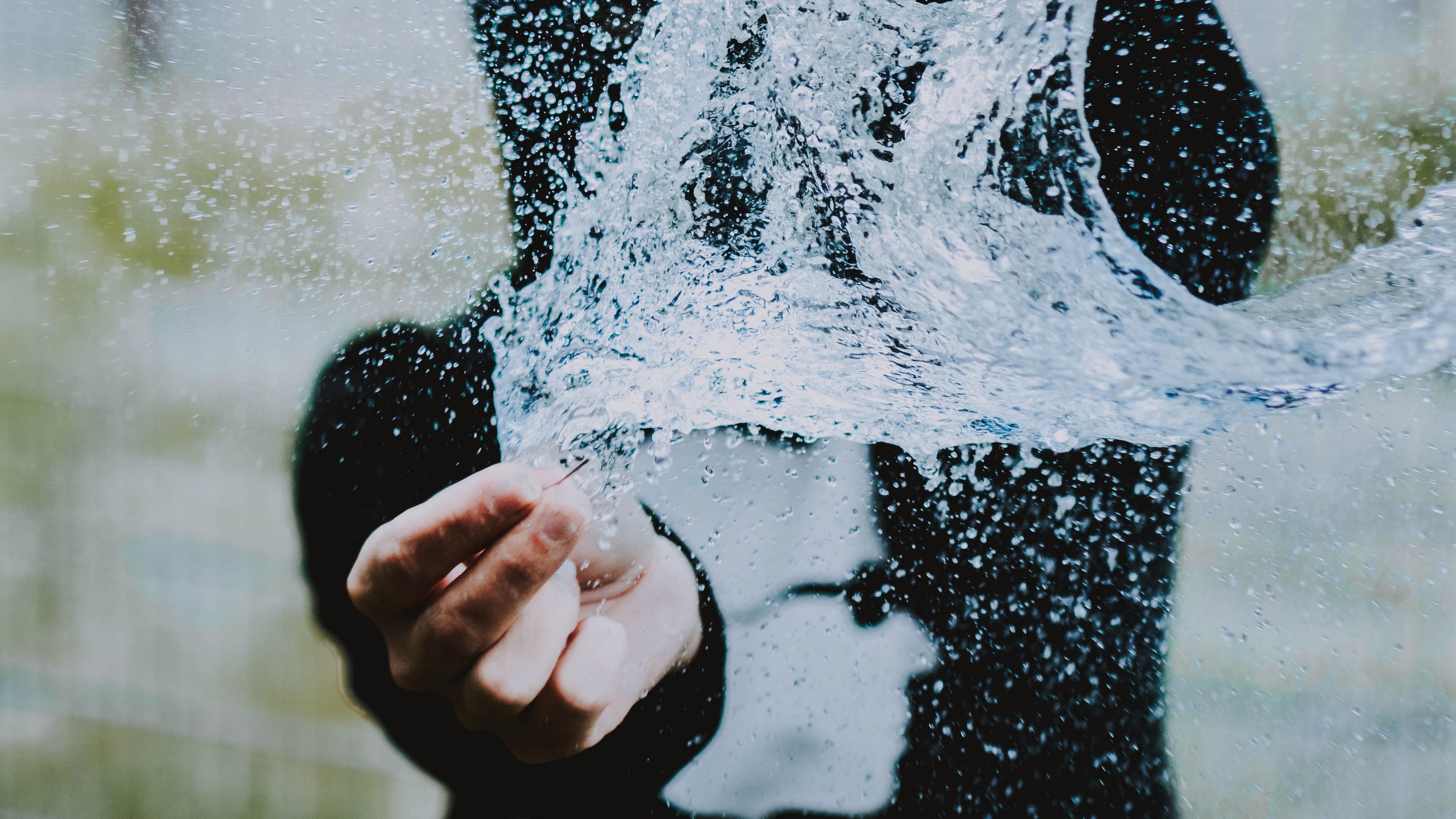 spray, water, hands, bubble, burst, 4k, HD Wallpaper