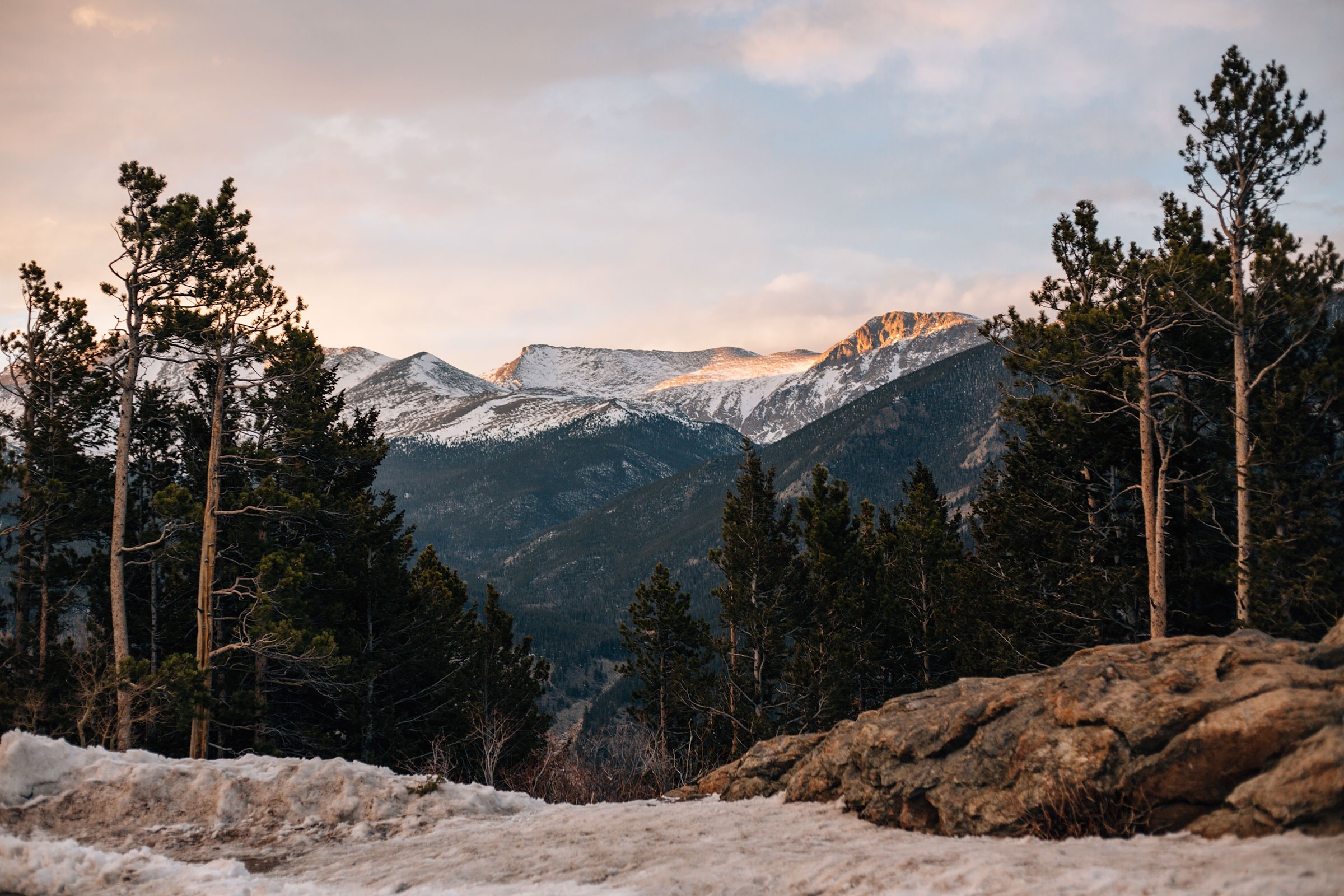 nature, landscape, mountains, snowy mountain, valley, pine trees, HD Wallpaper