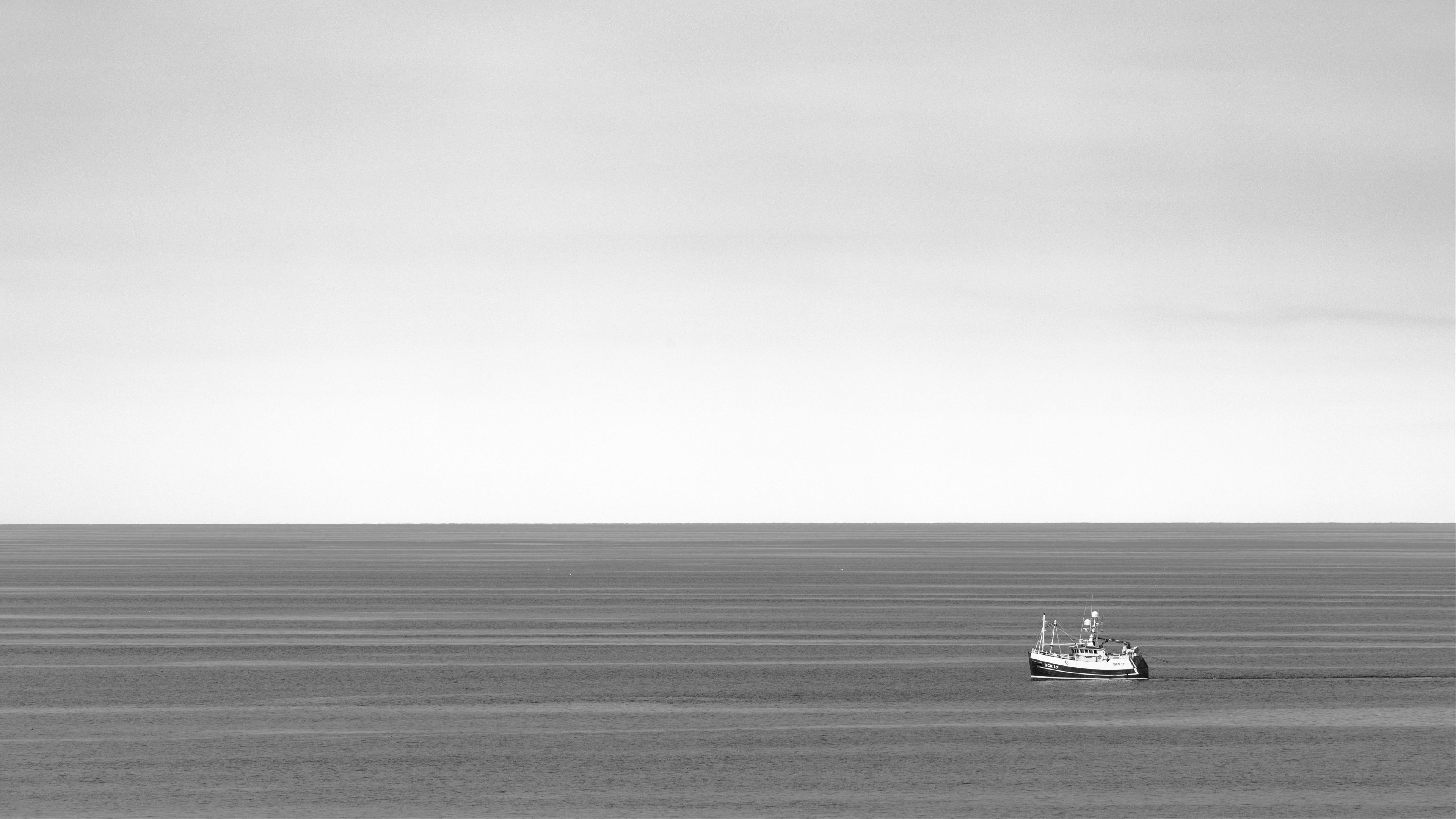 boat, sea, bw, horizon, minimalism, 4k, HD Wallpaper