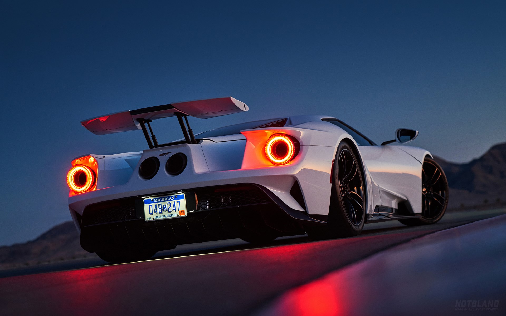 Ford GT, car, luxury cars, road, outdoors, sky, Ford, HD Wallpaper