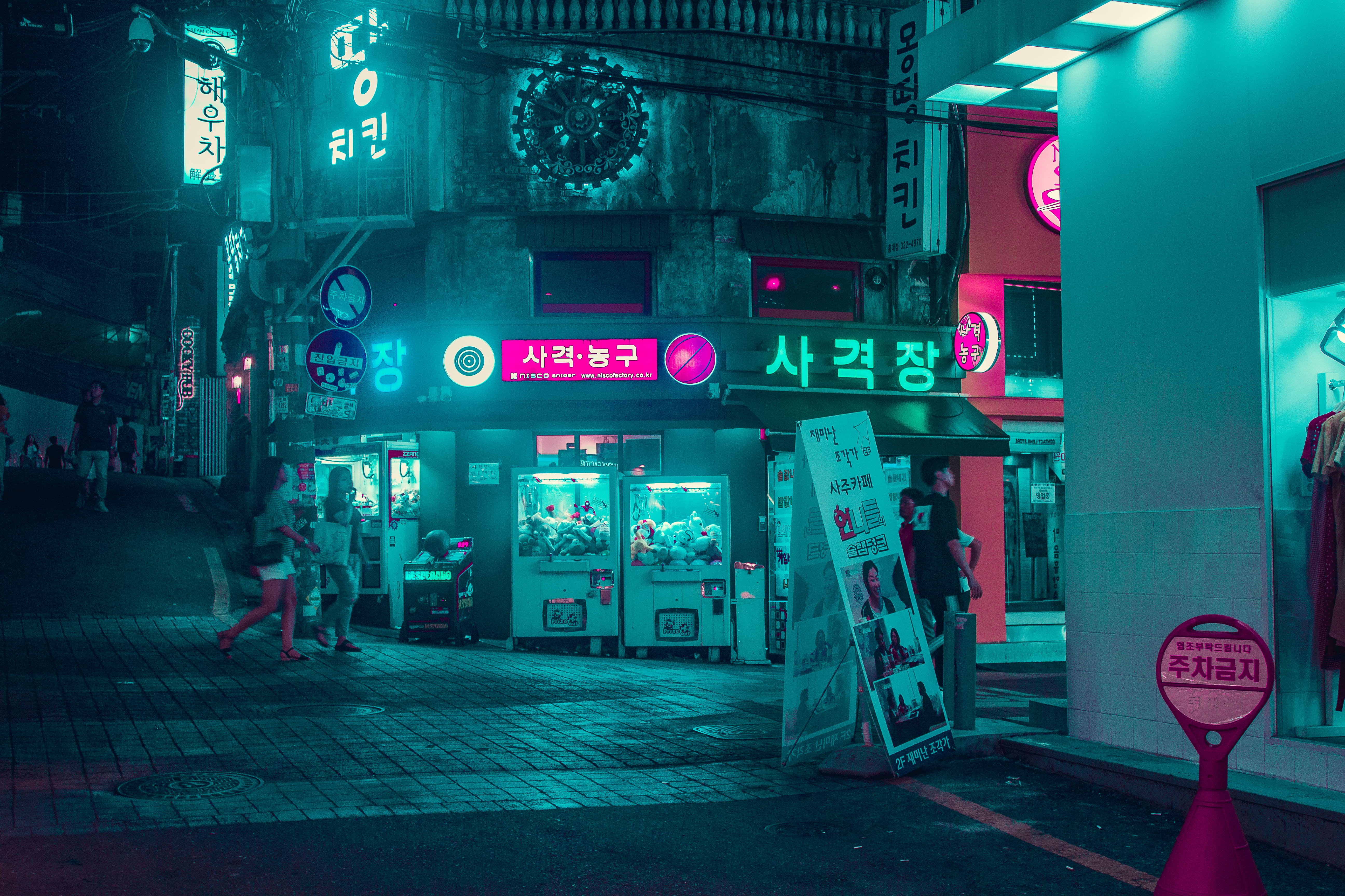 sign, alley, nightlife, group, built Structure, street, travel Destinations, seoul, famous Place, night, korea, tourist, building Exterior, asia, lighting Equipment, HD Wallpaper