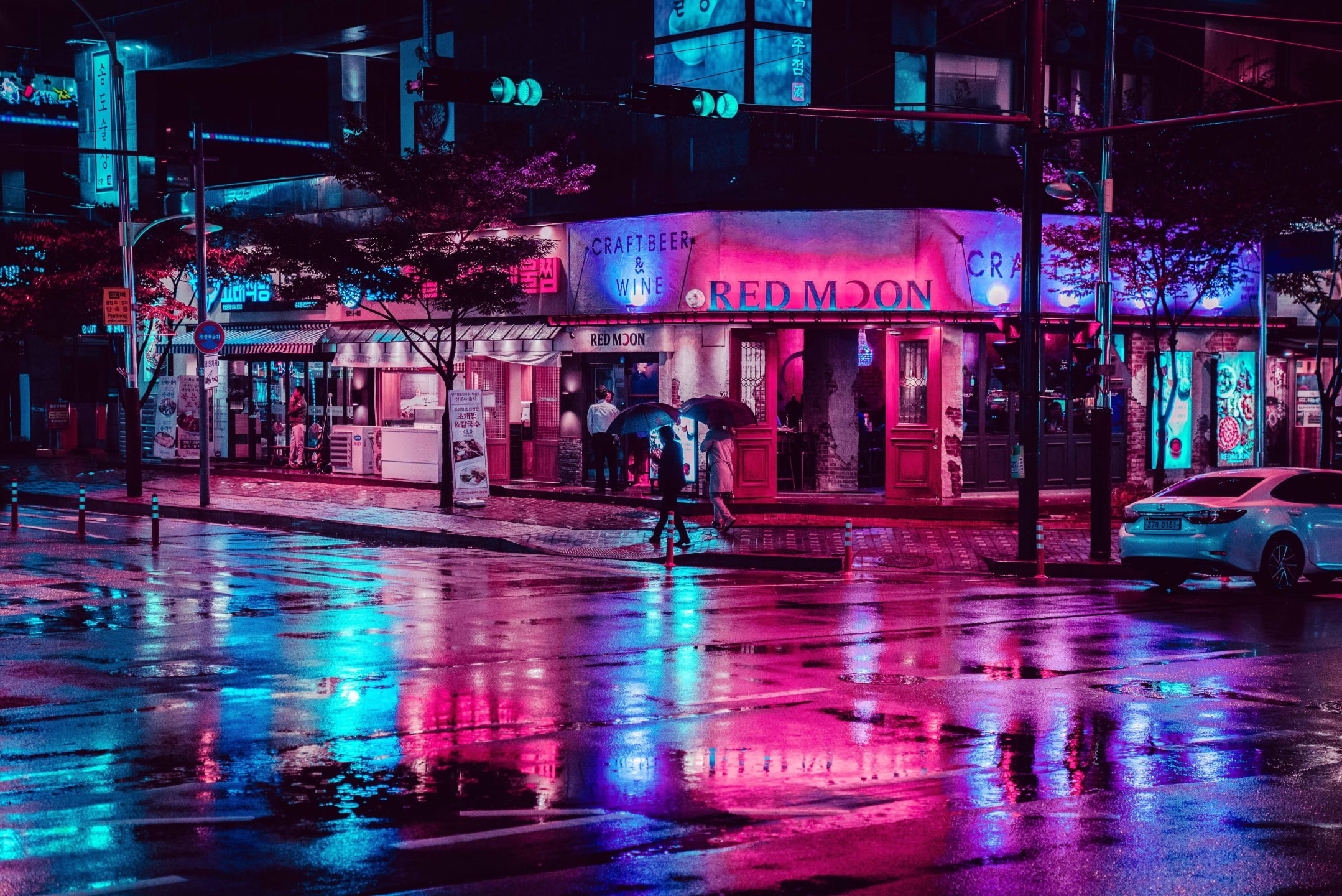 wet, outdoors, rain, building exterior, reflection, city lights, motor vehicle, neon lights, one person, lifestyles, city, street, land vehicle, built structure, HD Wallpaper