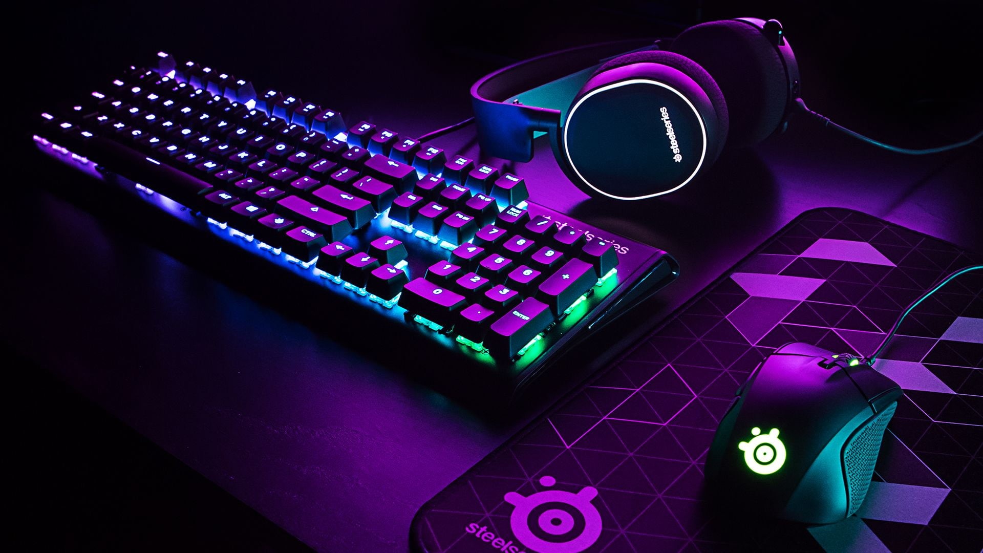 gaming setup, mouse pad, keyboards, white, purple, blue, green, black, SteelSeries, 1080P, headphones, HD Wallpaper