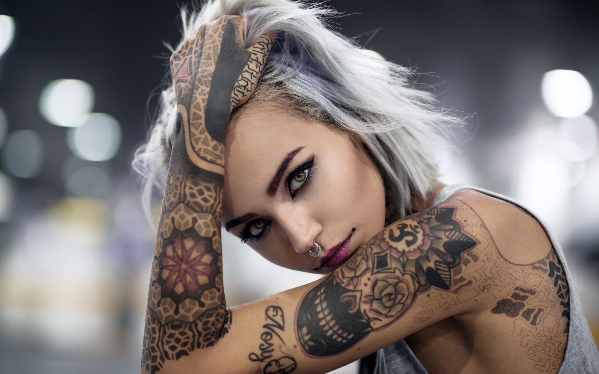 beauty, 1080P, grey hair, model, one person, hair, adult, front view, looking at camera, hairstyle, headshot, pierced, portrait, fashion, lifestyles, Fishball Suicide, HD Wallpaper
