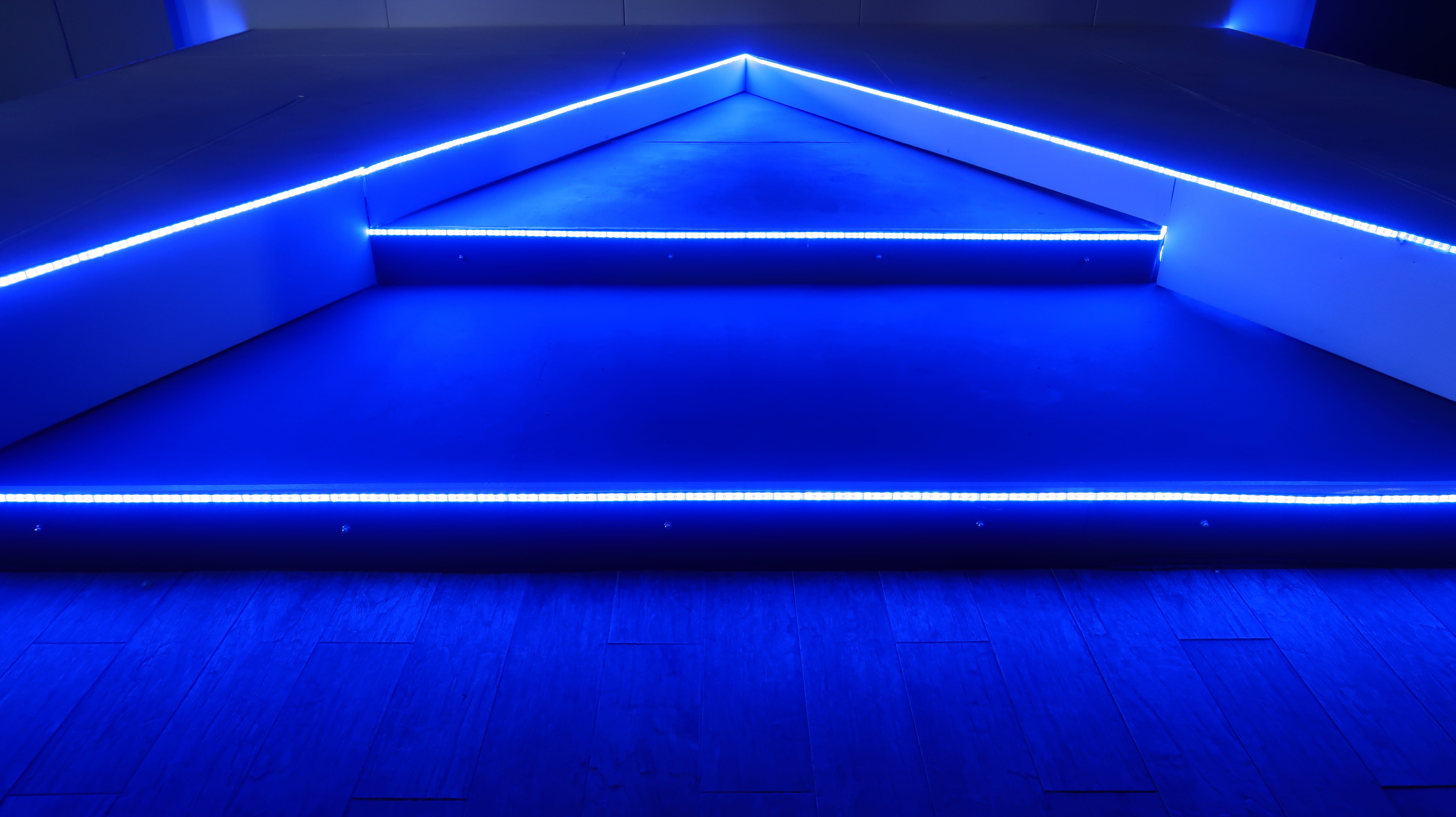 triangle shape, lights, illuminated, architecture, strip, backgrounds, modern, no people, indoors, shape, glowing, futuristic, led, design, light - natural phenomenon, HD Wallpaper