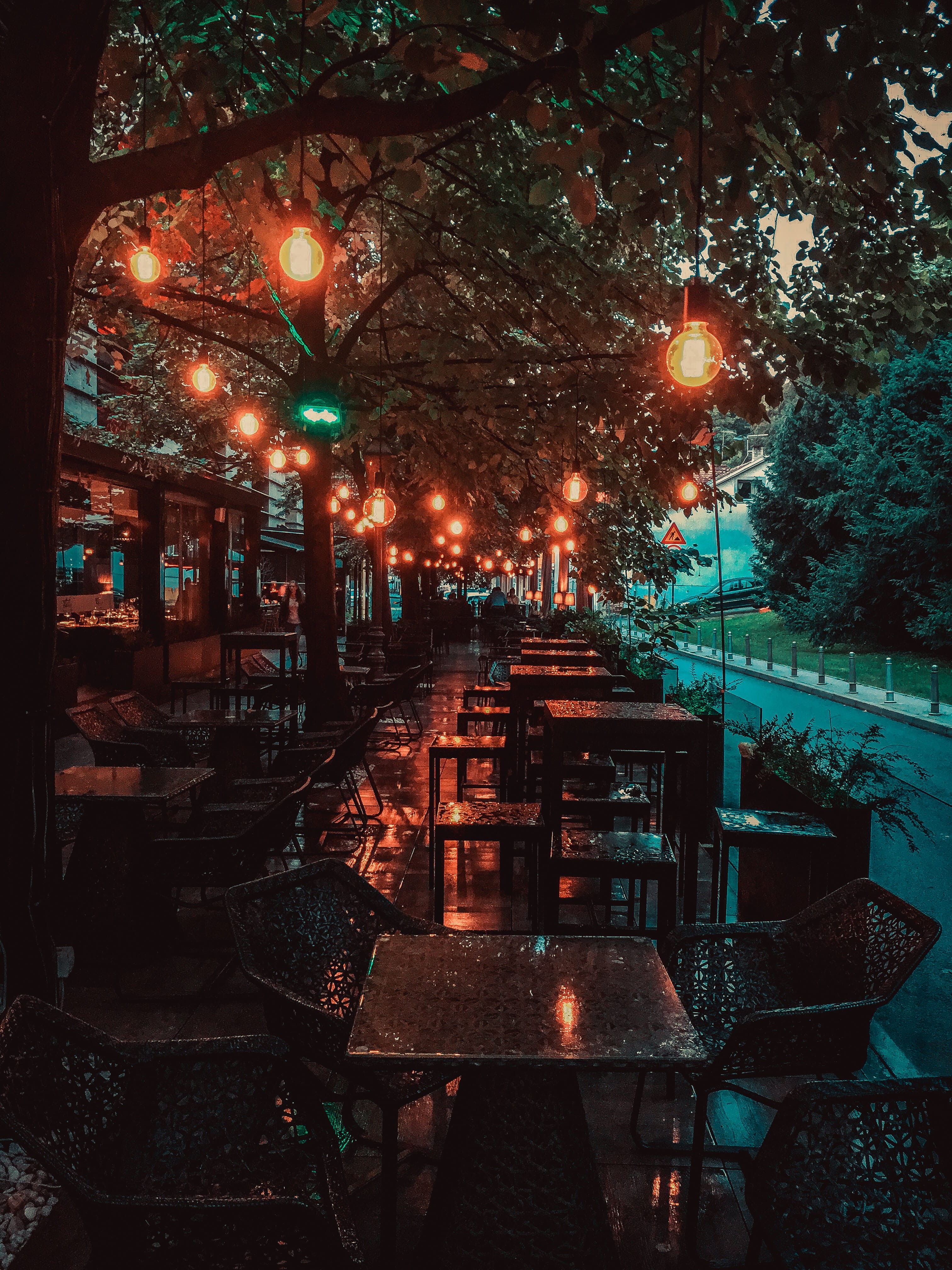 restaurant, street, night, vaporwave, retrowave, tree, city, vintage, photography, dusk, 4K, street light, nature, built structure, lights, building exterior, Phone HD Wallpaper