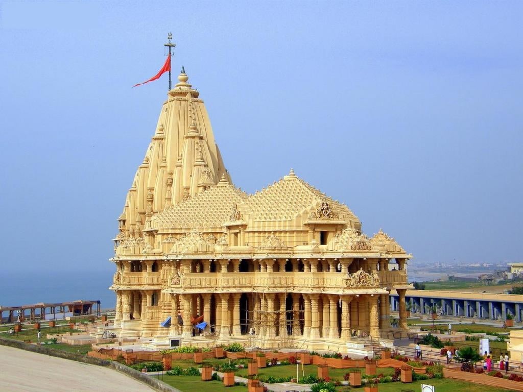 tourism, spire, city, Religious, history, outdoors, architecture, belief, building exterior, place of worship, gujarat, built structure, nature, no people, HD Wallpaper