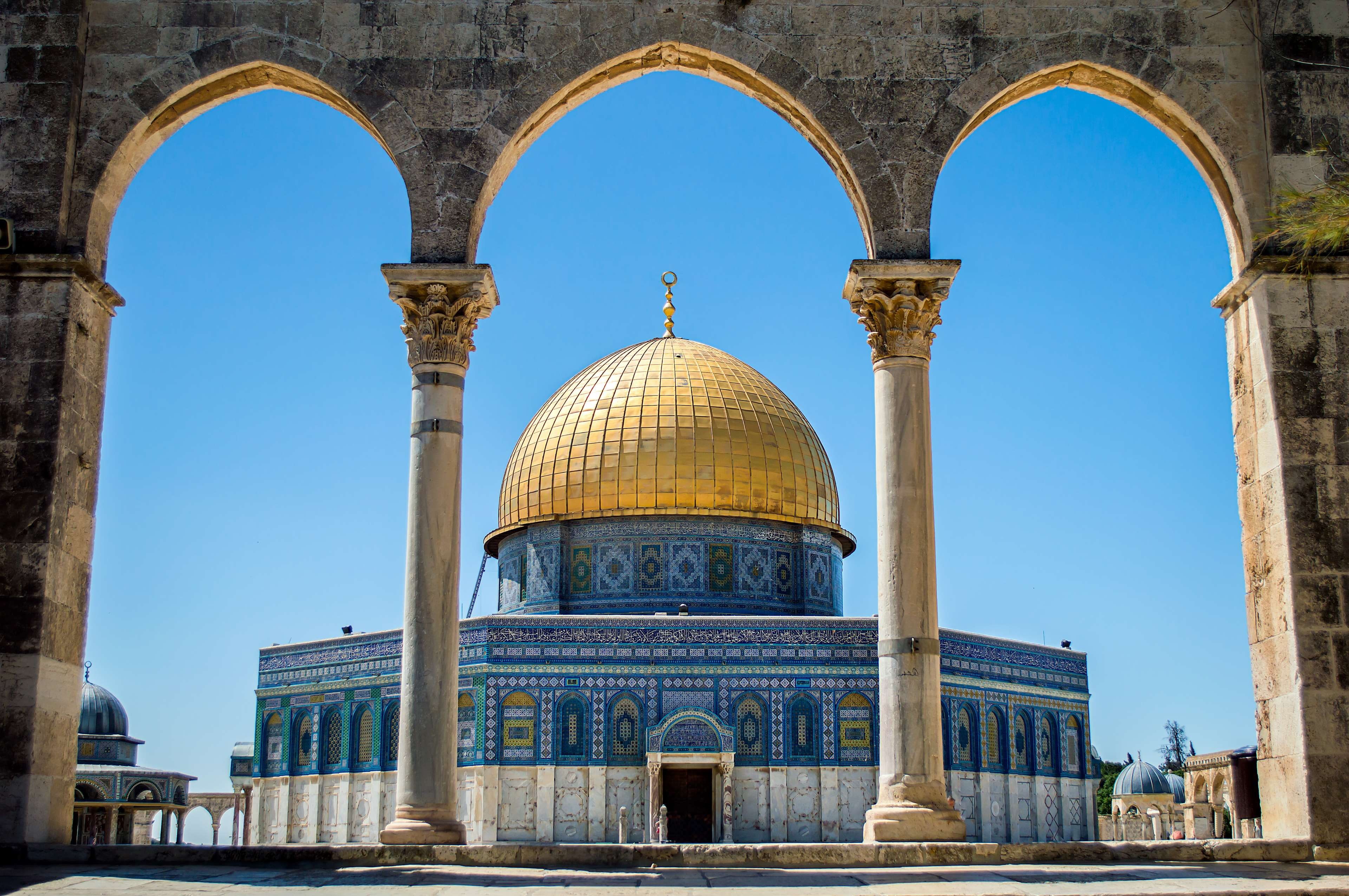 4K, sky, religion, place of worship, nature, aqsa, dome of the rock on the temple, clear sky, outdoors, architectural column, building exterior, blue, HD Wallpaper