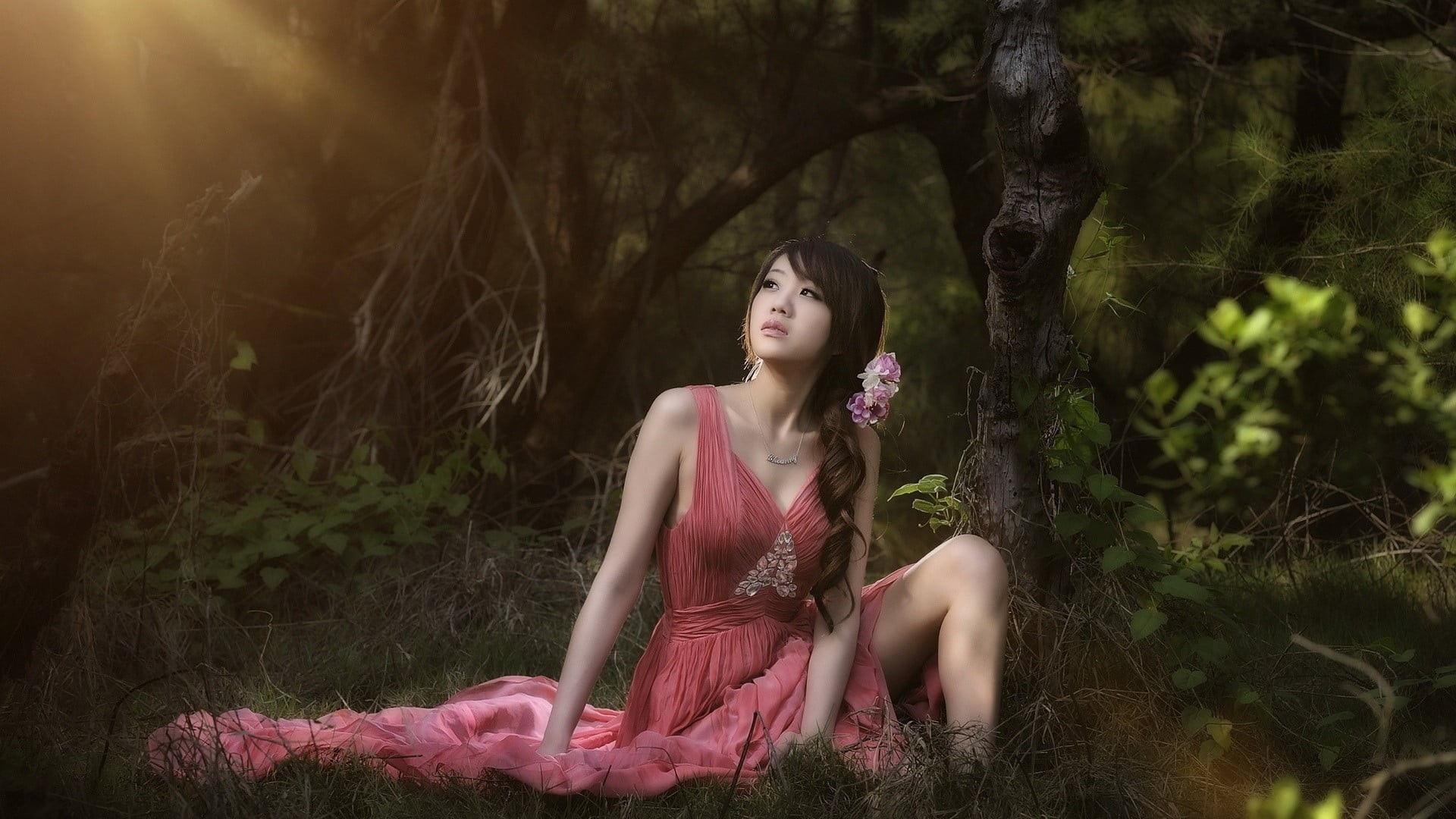 pink, beauty, contemplation, three quarter length, looking, Asian, looking away, land, one person, bare shoulders, nature, young adult, teenager, young women, HD Wallpaper