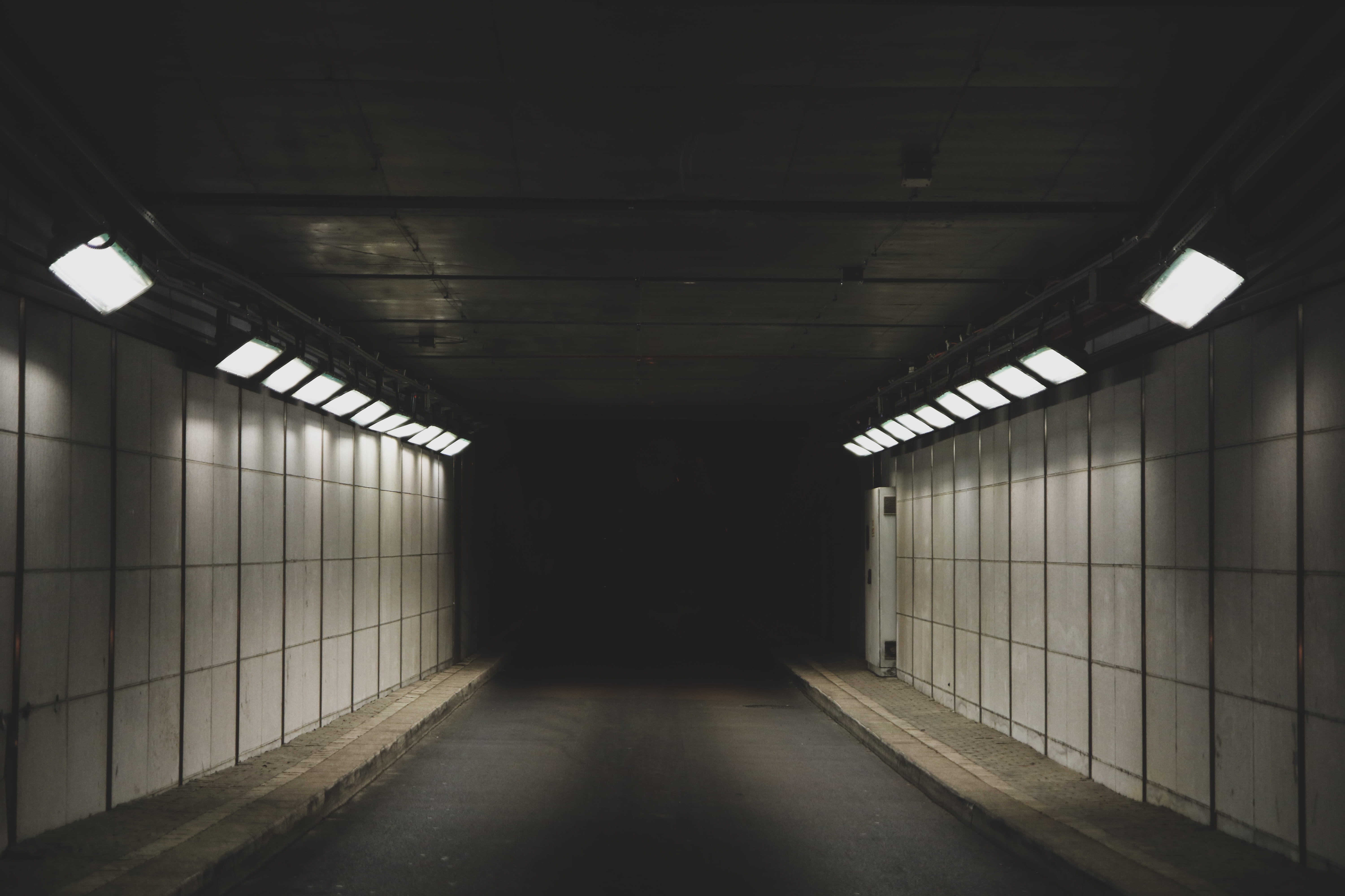 construction Industry, empty, no People, darkness, dirty, futuristic, ceiling, gray, tunnel, wall - Building Feature, symmetry, flooring, uFO, domestic Room, HD Wallpaper
