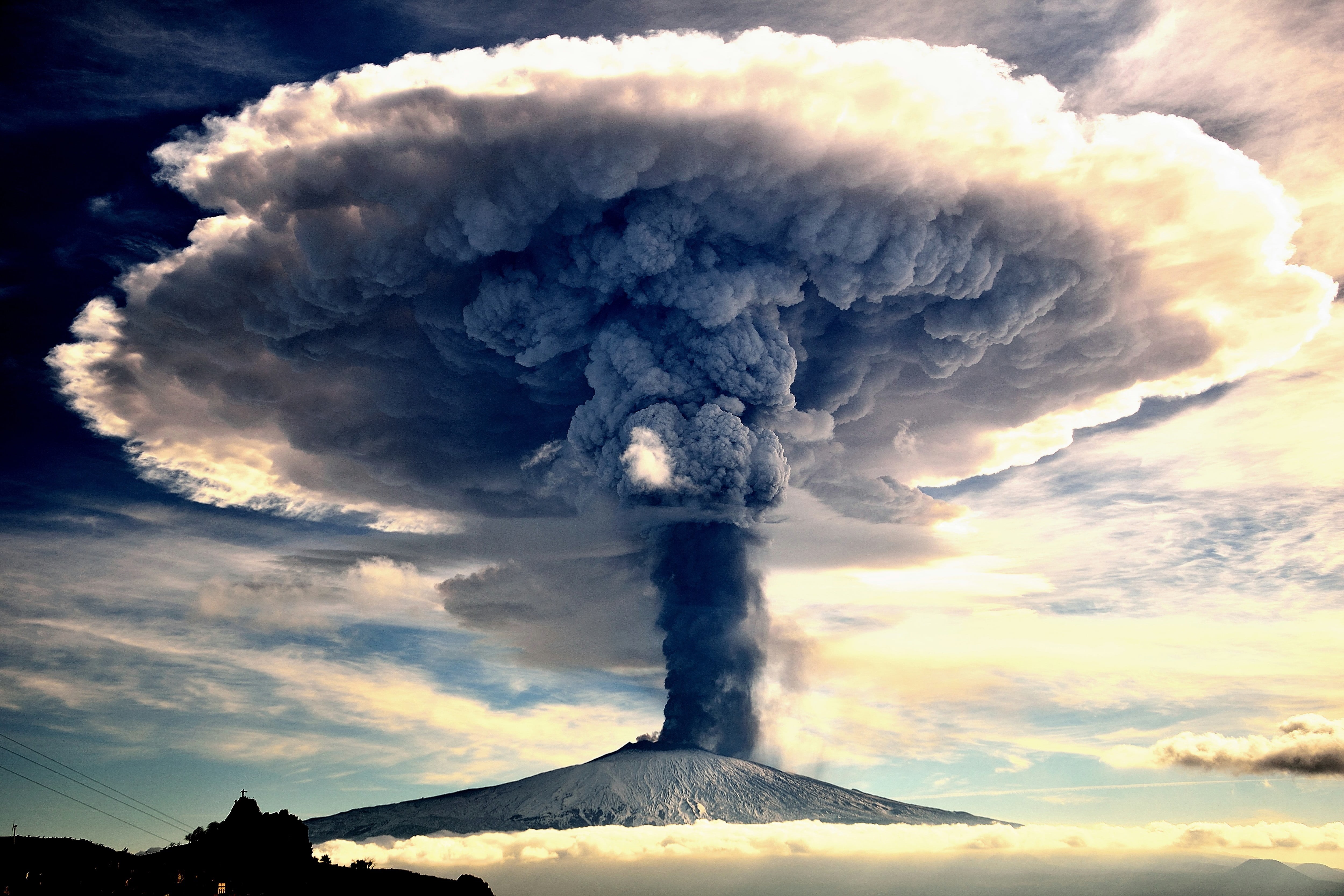 geology, smoke - physical structure, physical geography, sign, eruption, cloud - sky, eruptions, active volcano, sky, erupting, volcano, land, power, mountain peak, HD Wallpaper